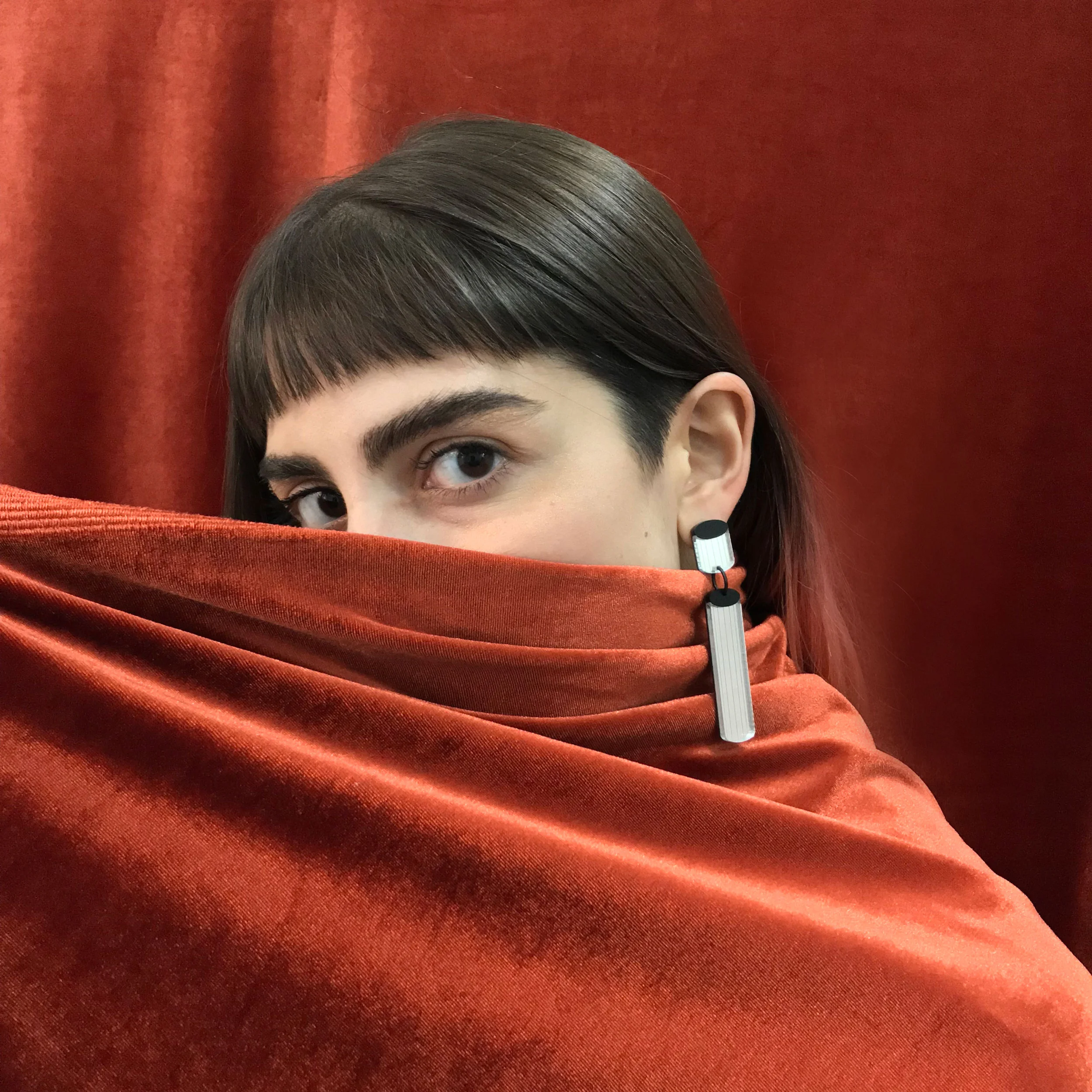 2_Context_TubeEarring_Silver.jpg