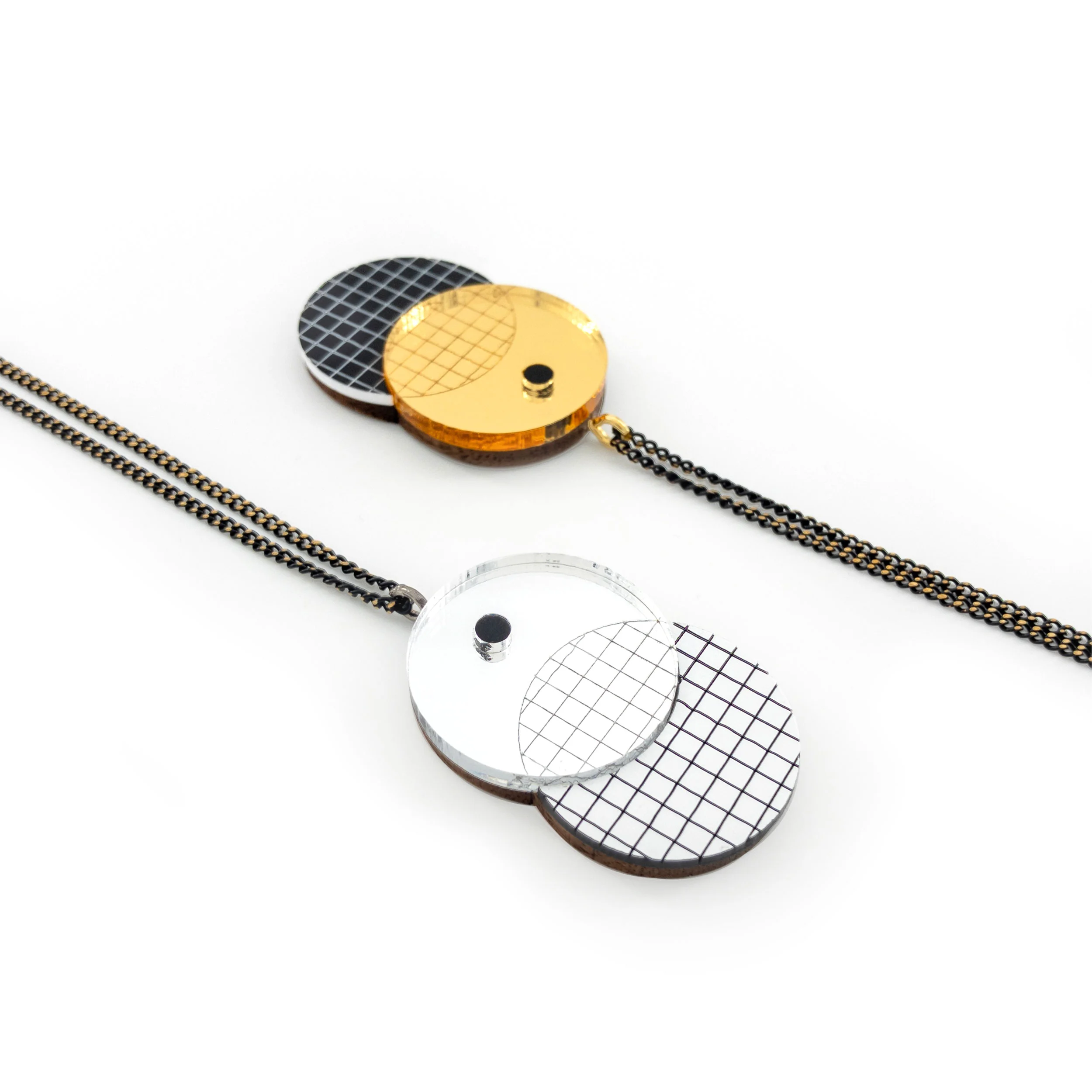 1_VennNecklace_.jpg