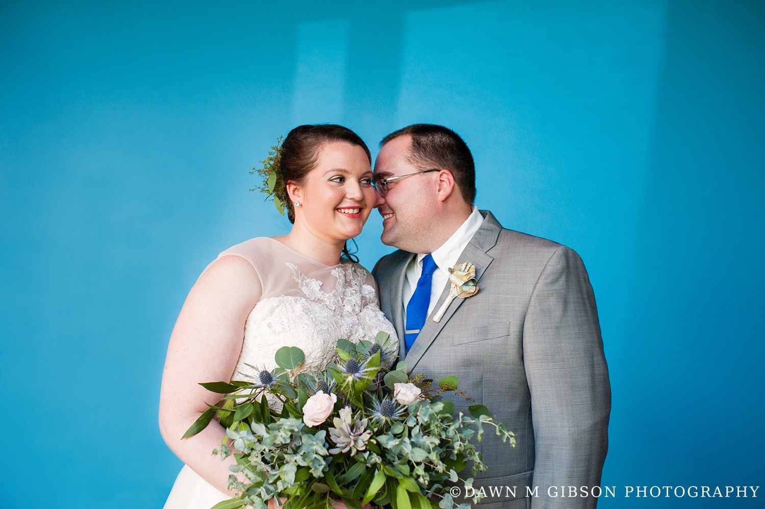 RainyDayBuffaloWNYWeddingPhotographer_DawnMGibson_EA3.jpg