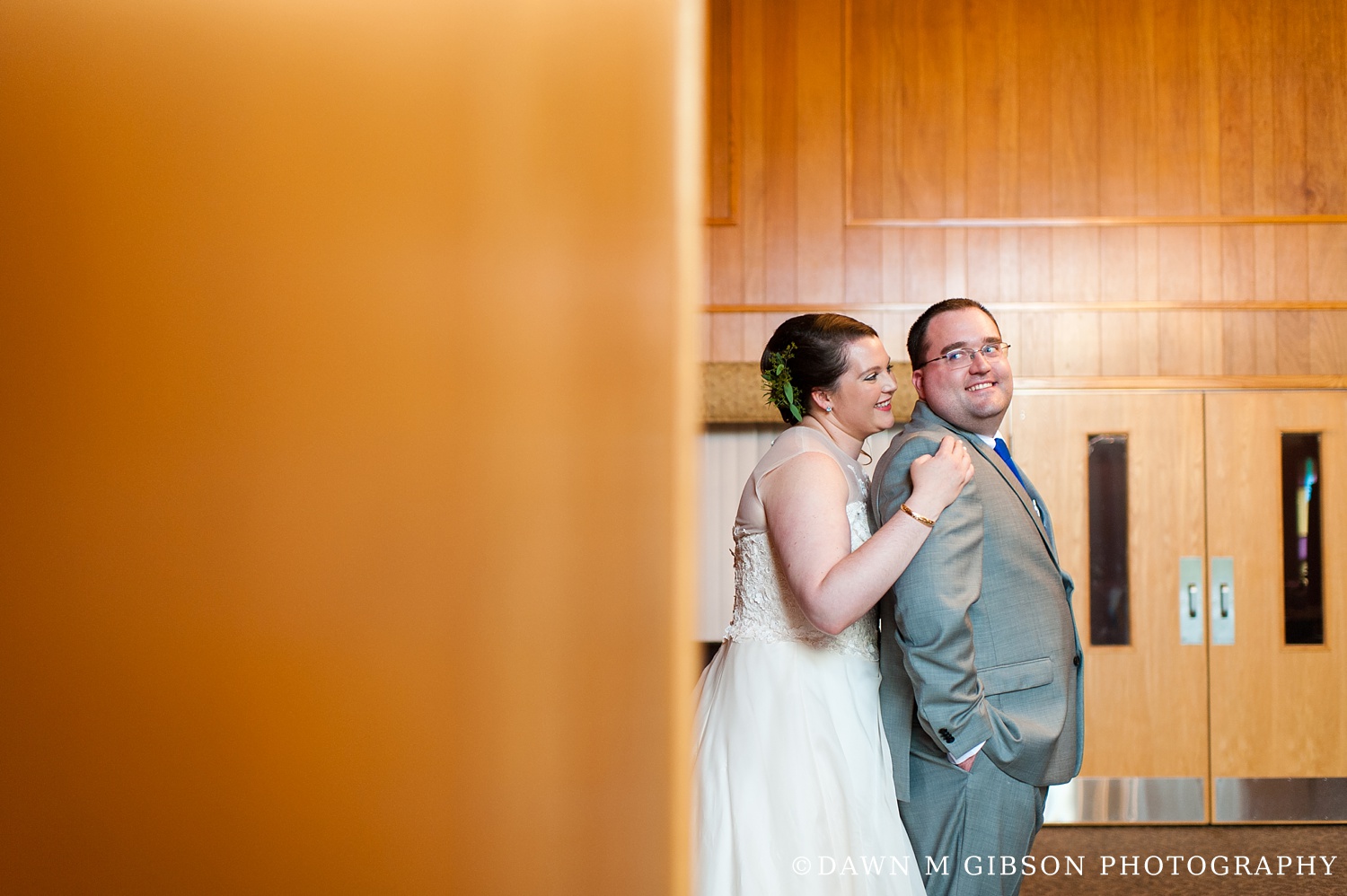 RainyDayBuffaloWNYWeddingPhotographer_DawnMGibson_EA6.jpg