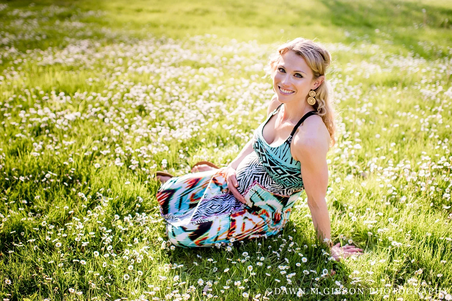 Brittany + Dustin Expecting | Photos by Dawn M Gibson Photography