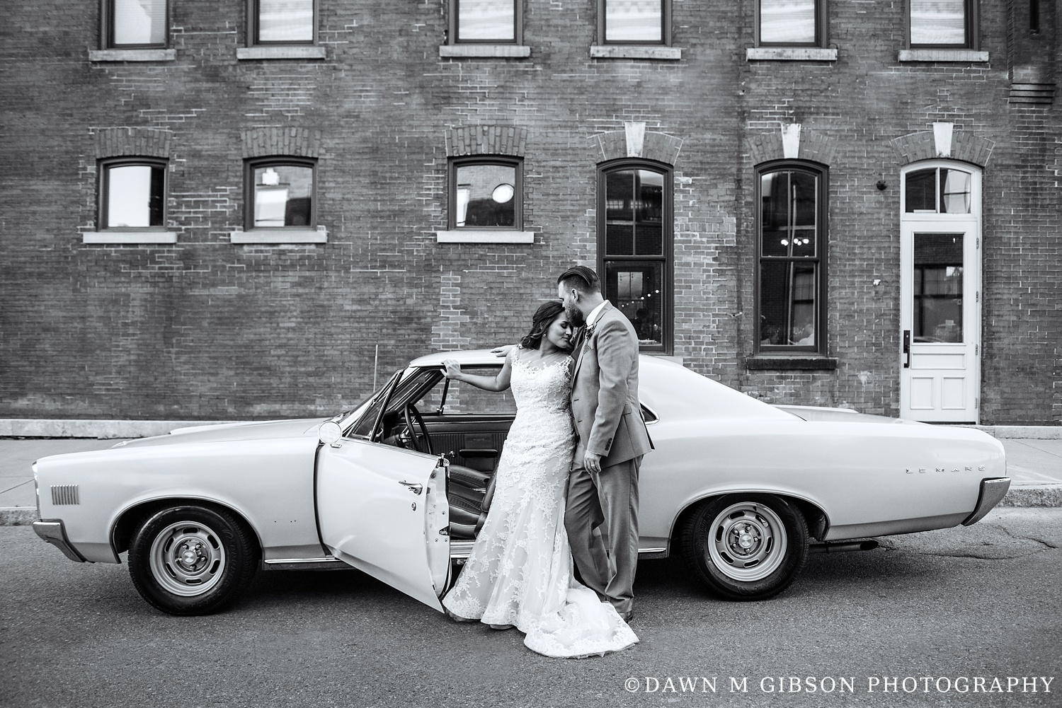 Brittany + Joel's Wedding Day | Photos by Dawn M Gibson Photography