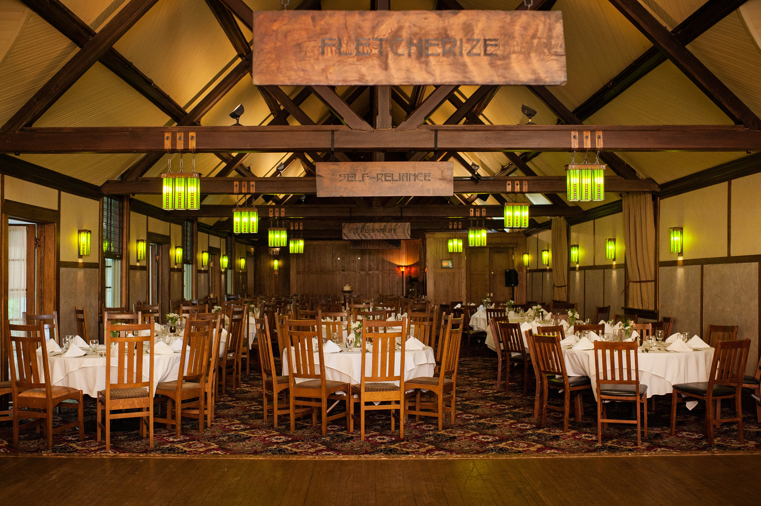 buffalo_wedding_venue_theroycroftinn_dawnmgibsonphotography_5.jpg