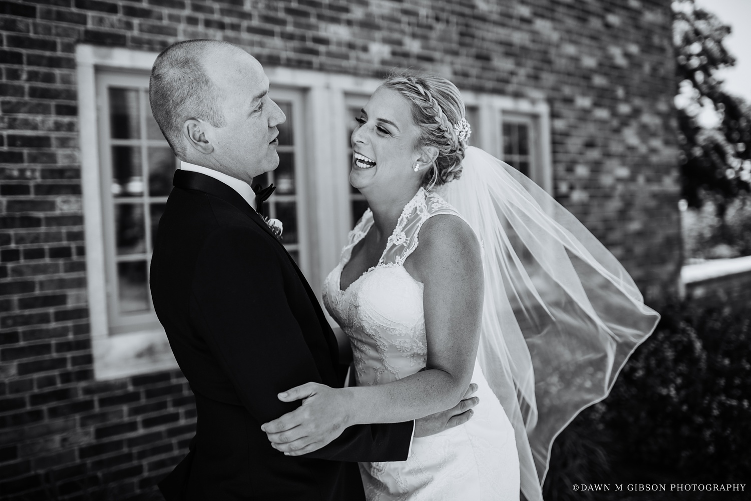 buffalo_wny_rochester_wedding_photographer_dawnmgibsonphotography_strathallan_colgate_rochester_divinity_rochester_wedding_venues_0017.jpg