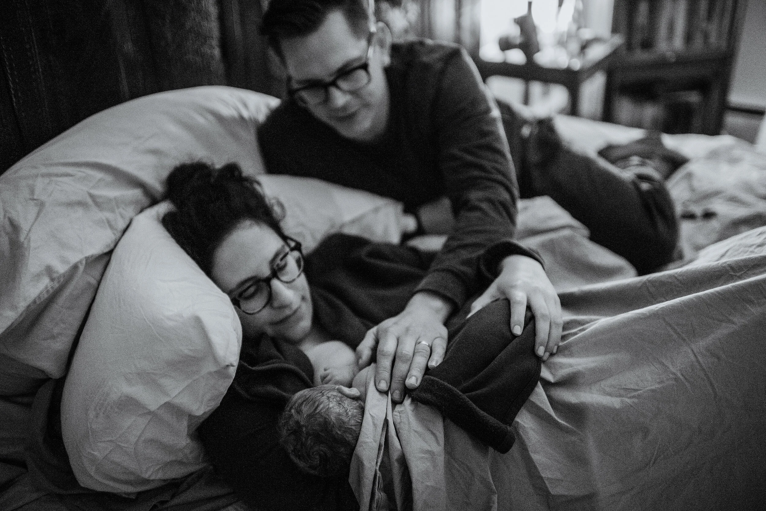 buffalo-birth-photographer-home-birth-fika-midwifery-dawnmgibson-photography.JPG