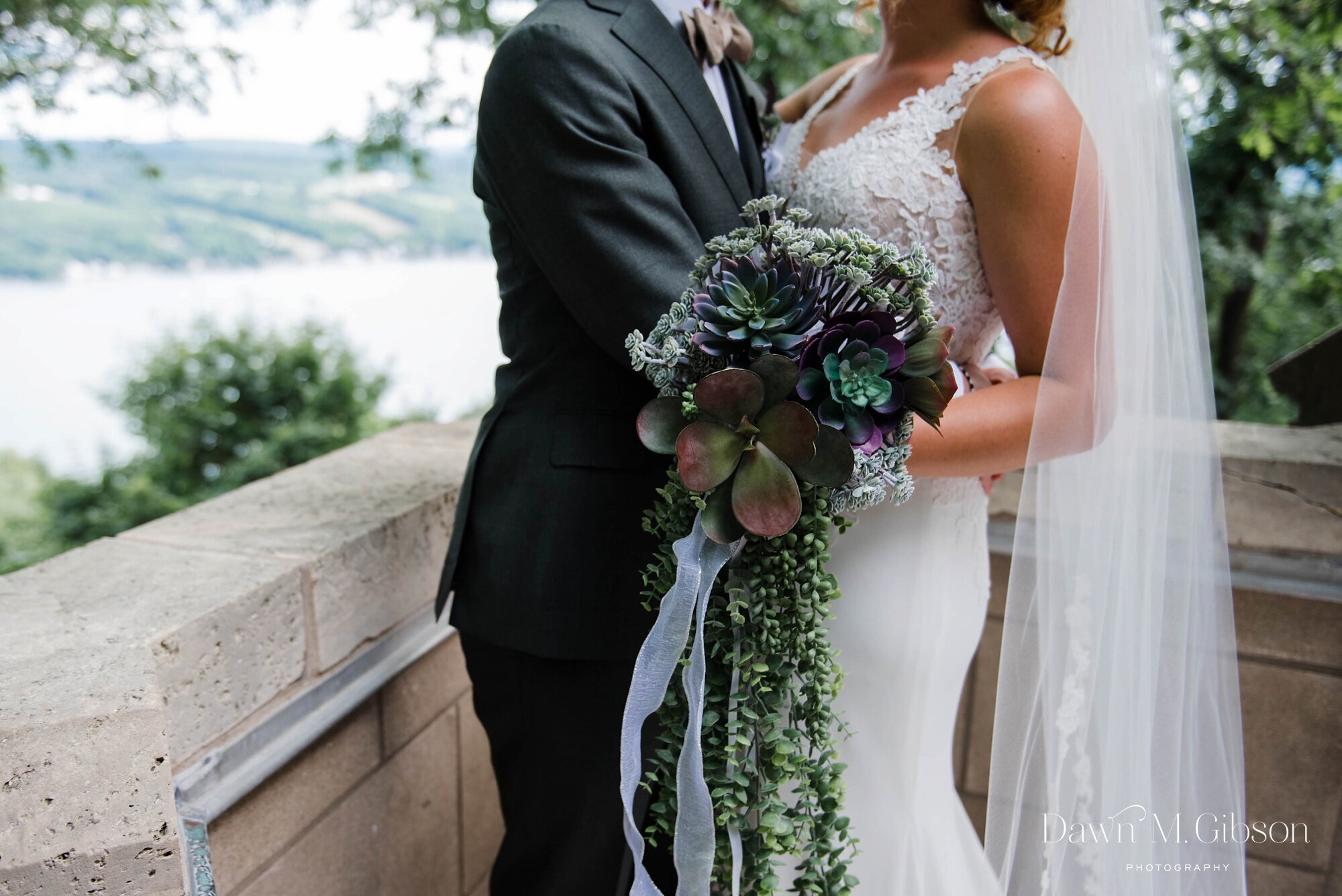 finger-lakes-wedding-photographer-meredith-nick-covid-wedding-backyard-keuka-lake-dawnmgibson-photography_0069.jpg