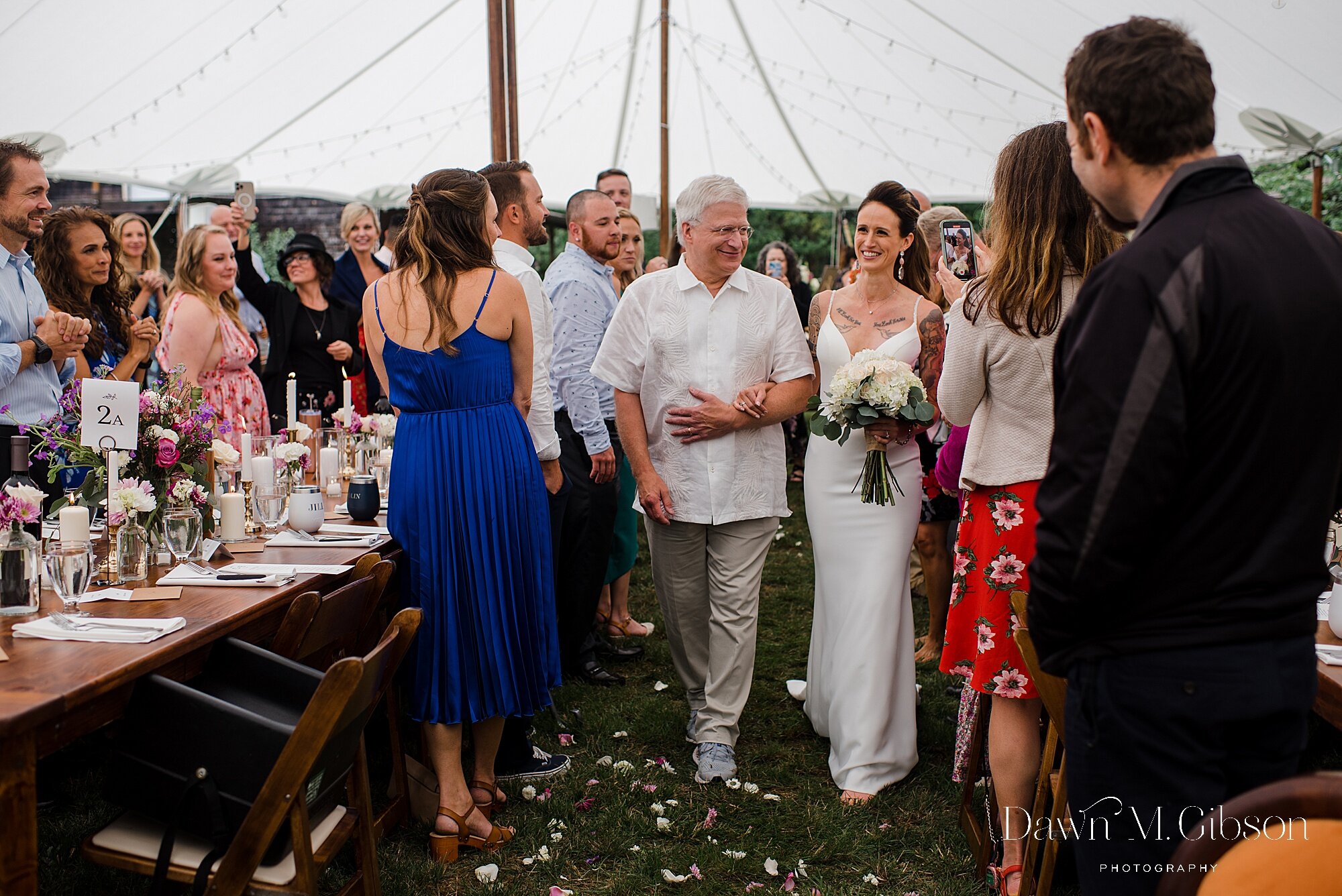 buffalo-new-york-wedding-photographer-backyard-wedding-ideas-dawnmgibsonphotography-emily-craig_0045.jpg