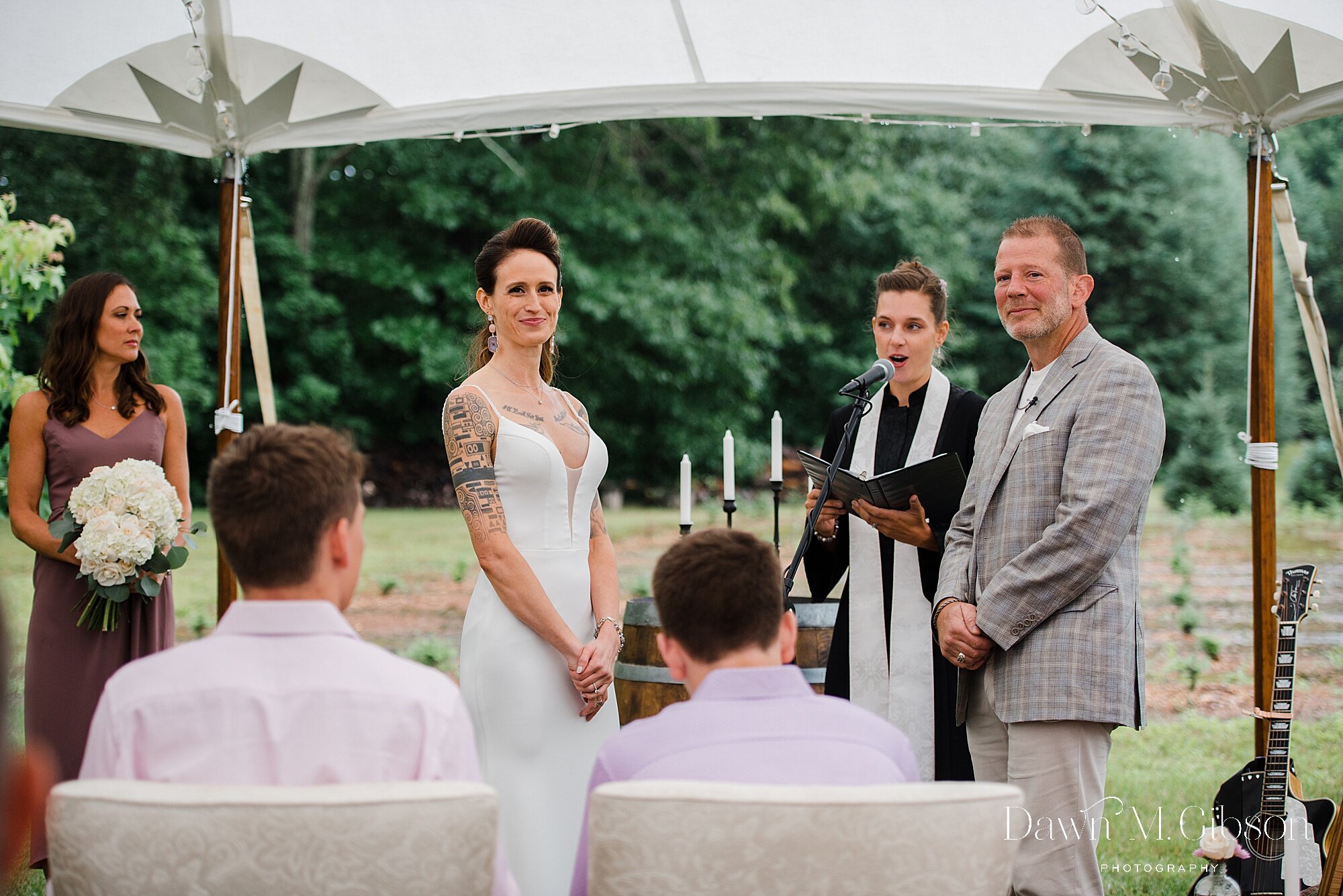 buffalo-new-york-wedding-photographer-backyard-wedding-ideas-dawnmgibsonphotography-emily-craig_0047.jpg