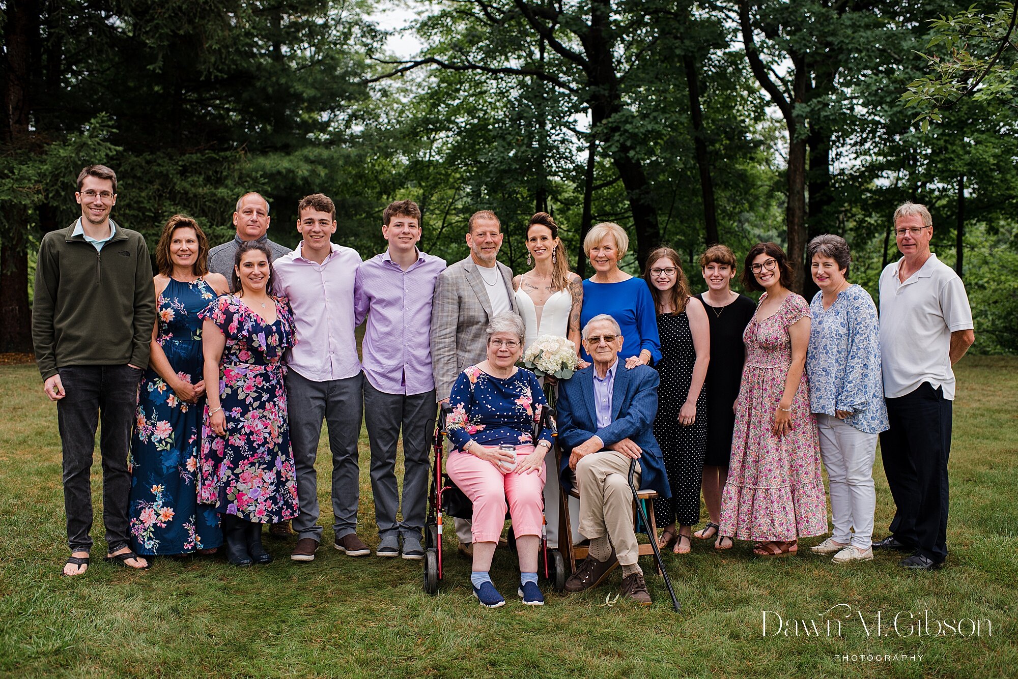 buffalo-new-york-wedding-photographer-backyard-wedding-ideas-dawnmgibsonphotography-emily-craig_0080.jpg