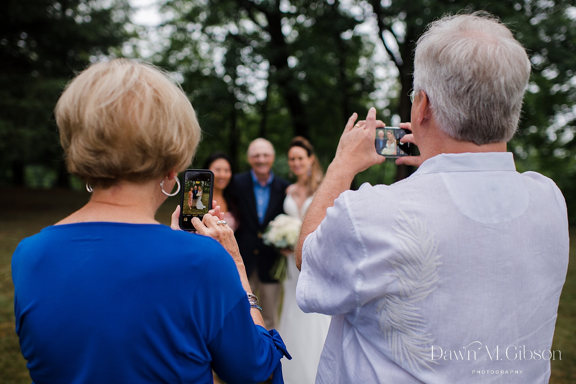 buffalo-new-york-wedding-photographer-backyard-wedding-ideas-dawnmgibsonphotography-emily-craig_0082.jpg