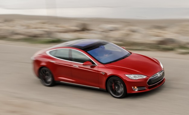 2015 Tesla Model S P85D.jpg