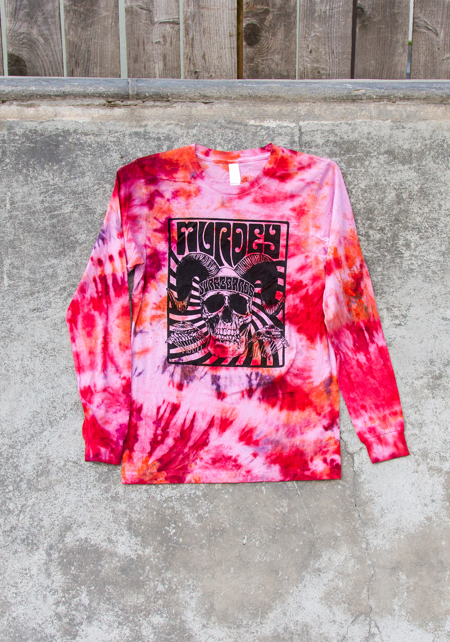 0017_red_tiedye_ls.png