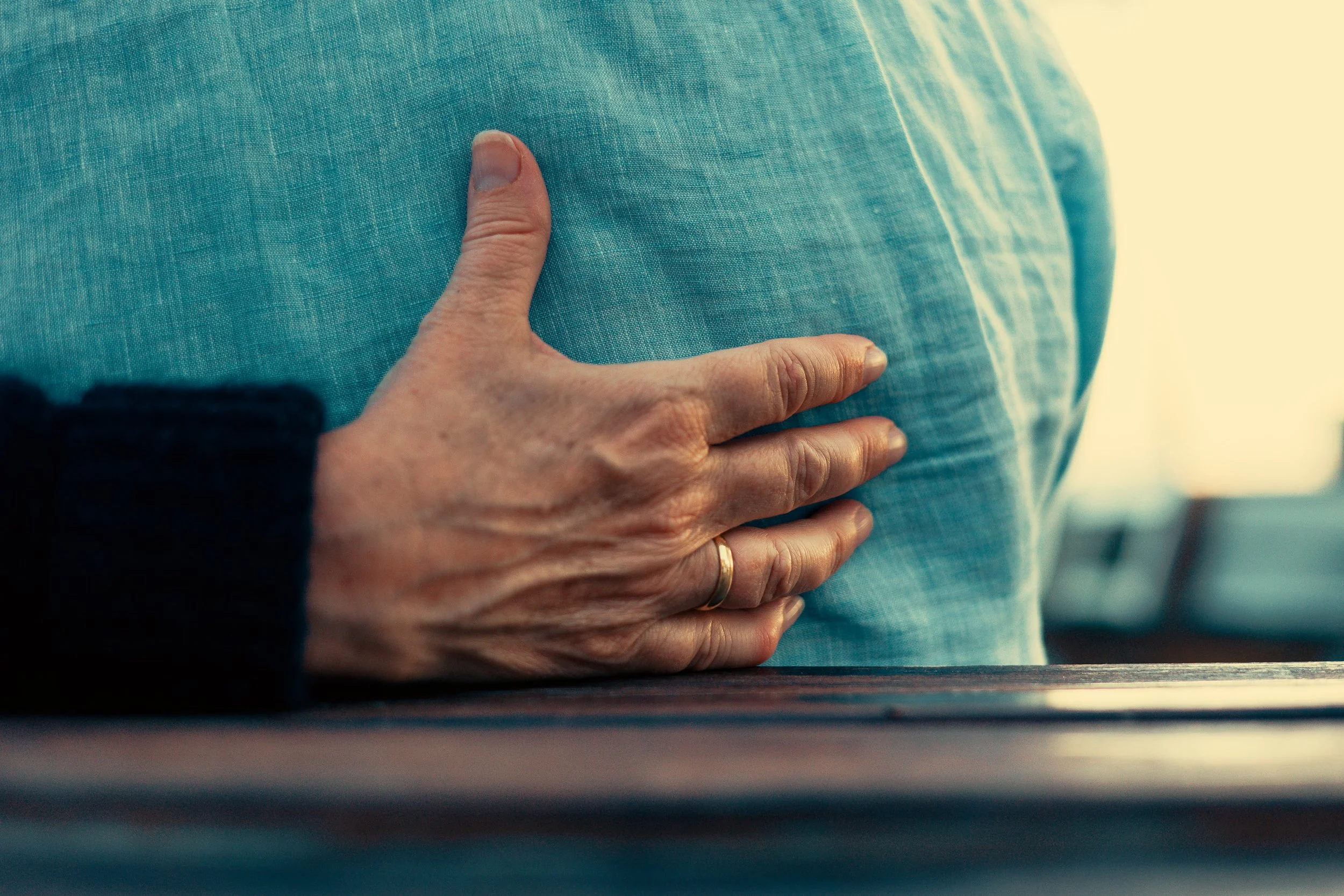 hand2-0166.jpg