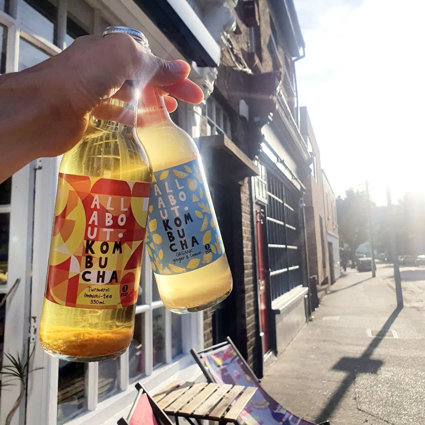 Cracker of a day and a cracker of a way to start it! Get all your good stuff in early and make way for some 'good stuff' later on! Open til 9

#kombucha #goodforyou #sun #saturdayvibes #winebar #specialitycoffee #coffeeshop #specialitydrinks #support