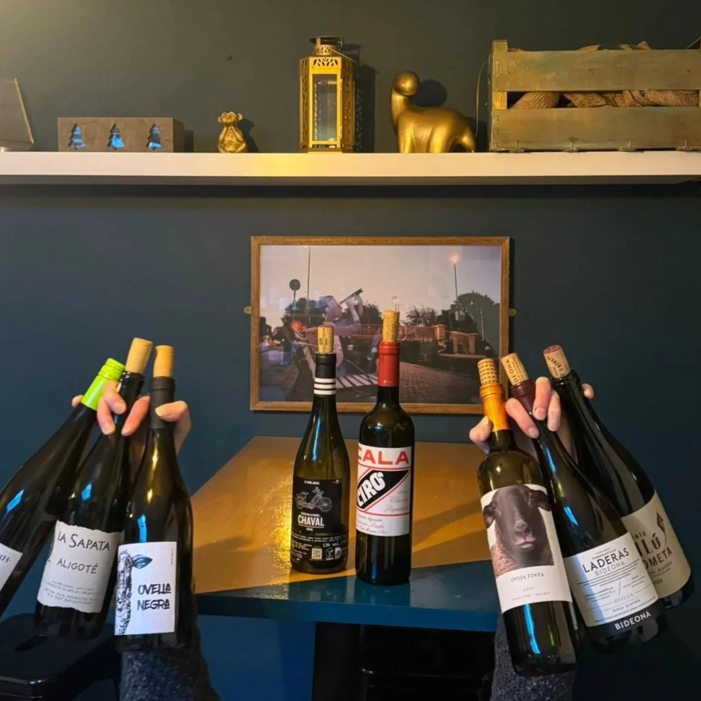 #brindlemixtape back on the shelves! Grab yourself a fantastic selection of organics, the ideal evening in!

#winestasting #winetastingathome #organicwine #giftideas