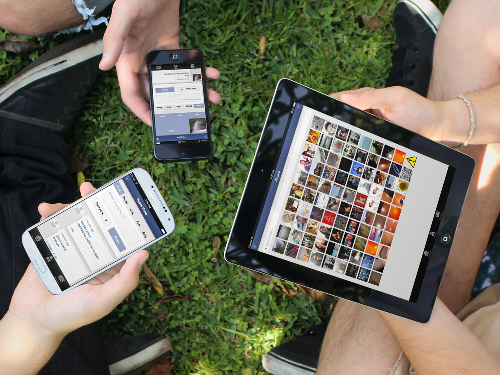 phpfox-mobile-app.jpg