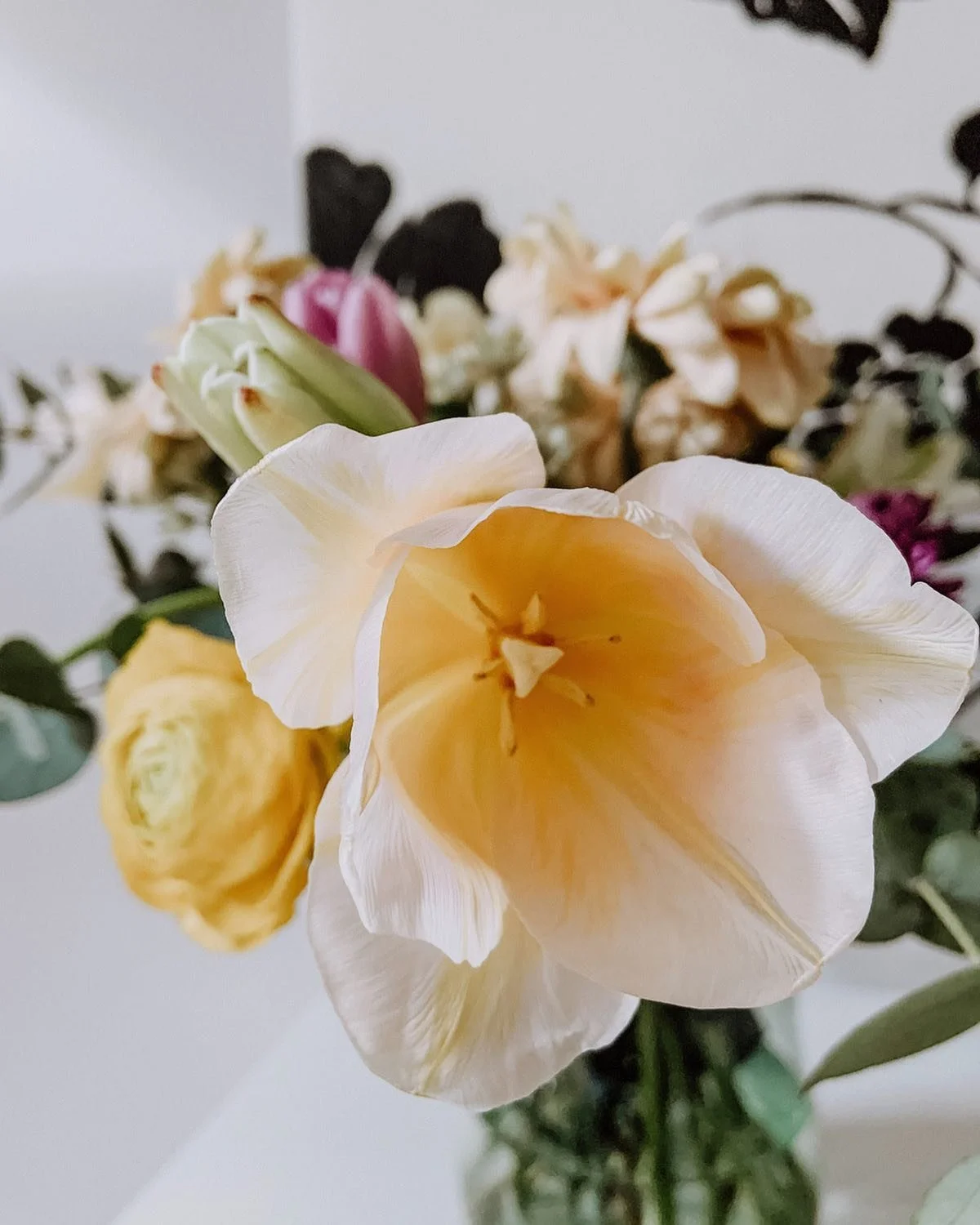 Tiina bouquet Easter.jpg