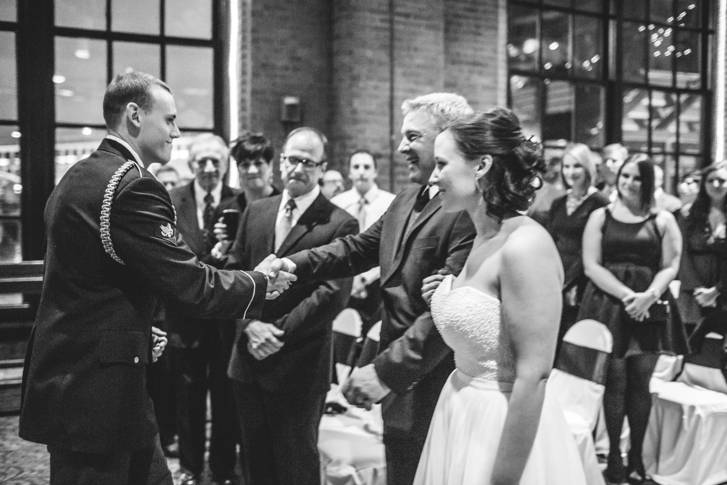 Cleveland Wedding at windows on the river // cleveland wedding photographer