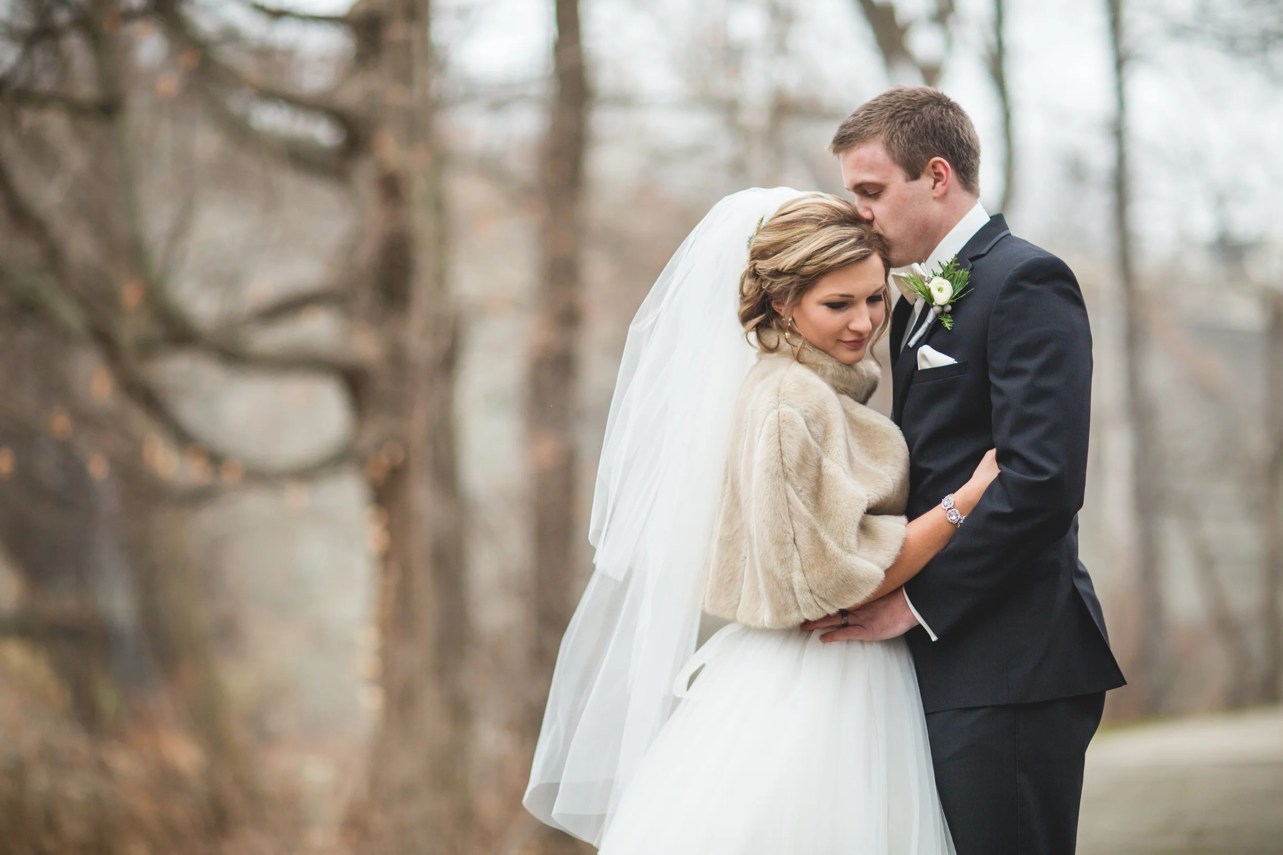 Janelle and Mike wedding at toms country place // cleveland wedding photographer