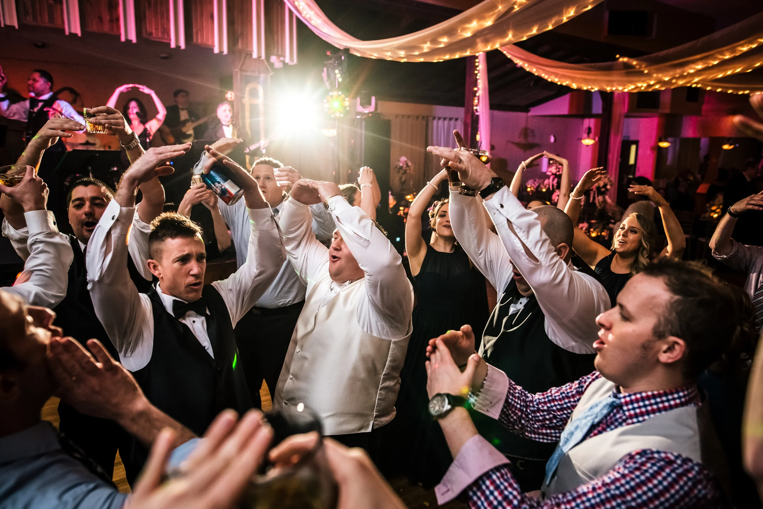Wedding at Springvale Golf Course in North Olmsted Ohio | Denise + Ryan