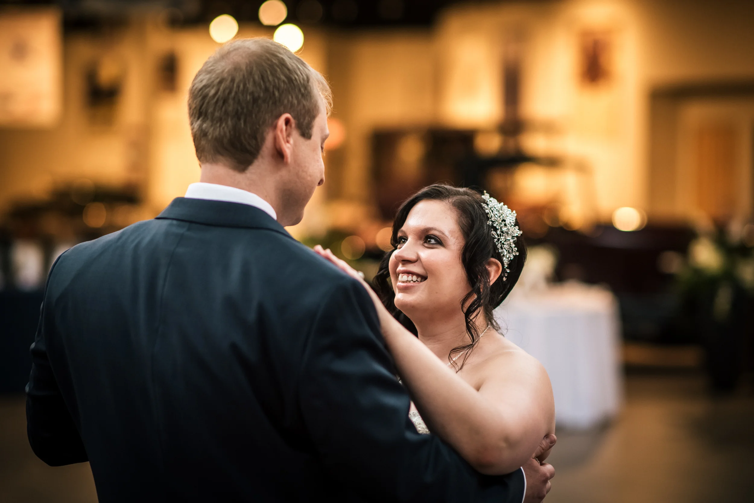 Wedding at Western Reserve Historical Society in Cleveland OH | Liz + Ron