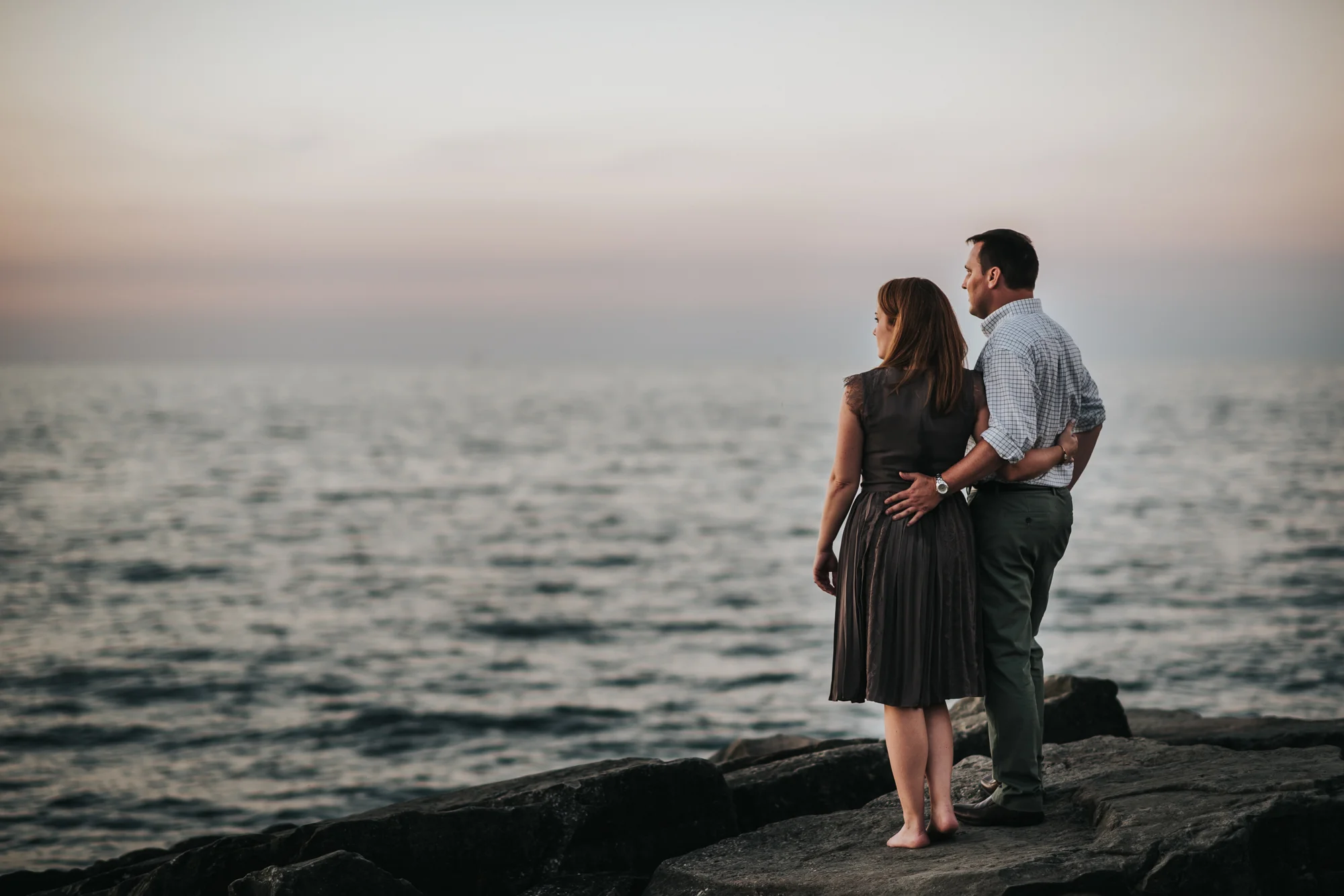 edgewater beach engagement session - cleveland ohio