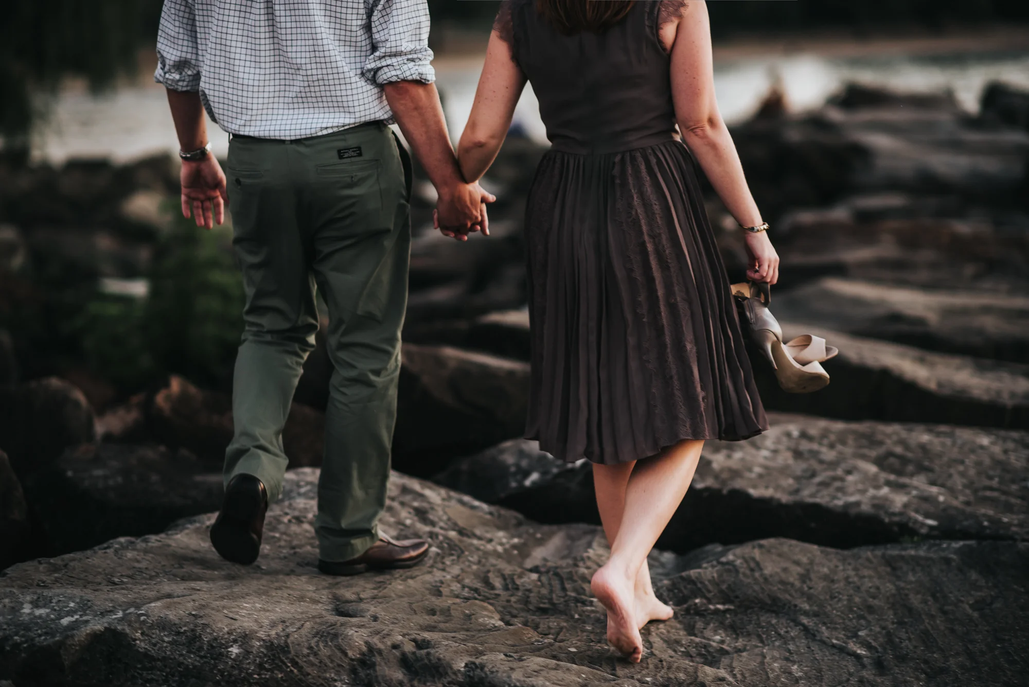 edgewater beach engagement session - cleveland ohio