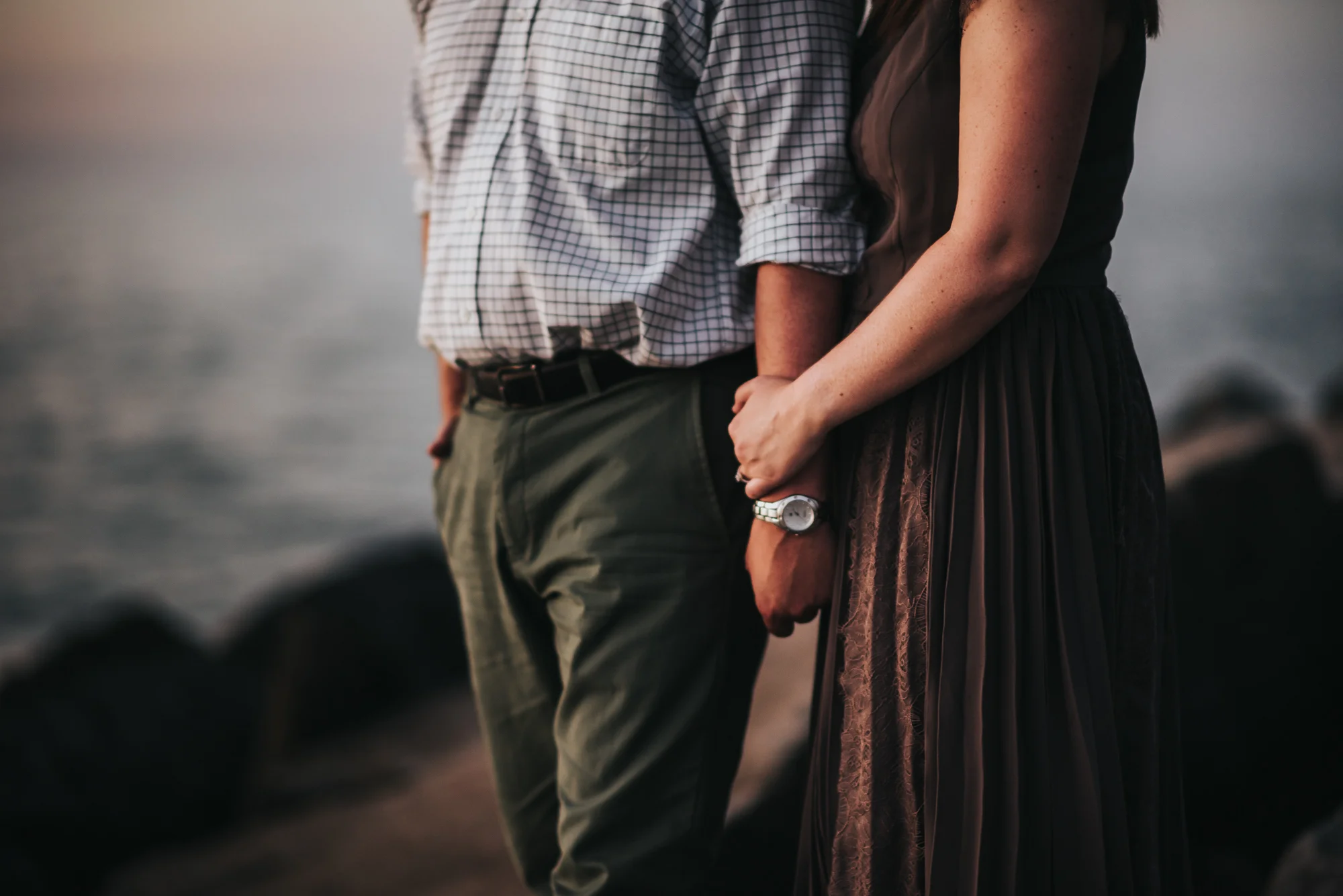 edgewater beach engagement session - cleveland ohio