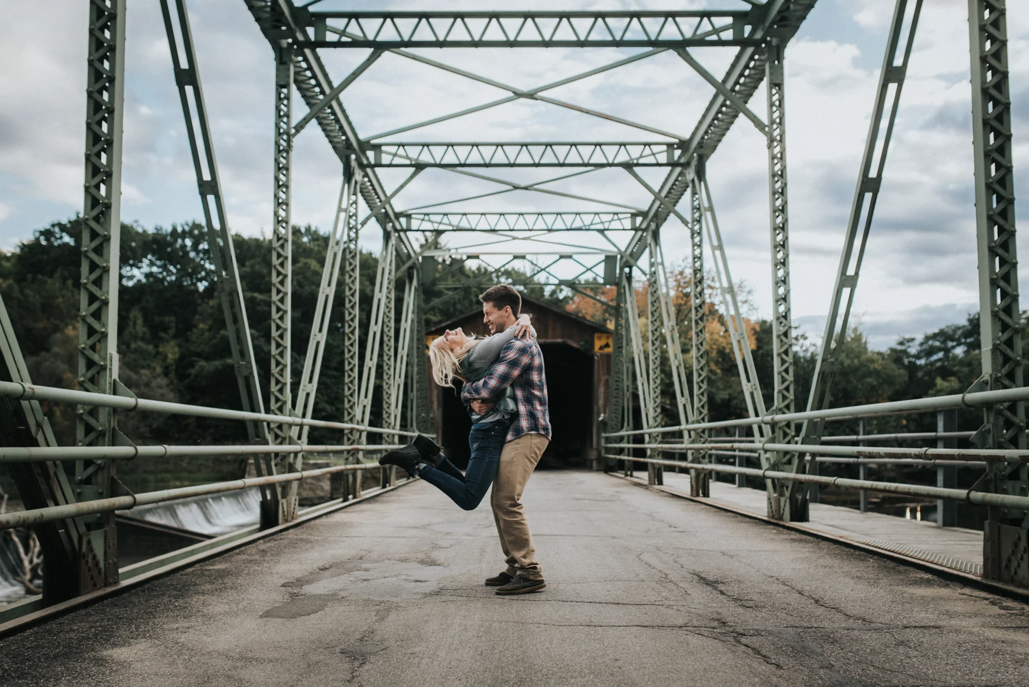 Harpersfield bridge engagement session - katie and nick