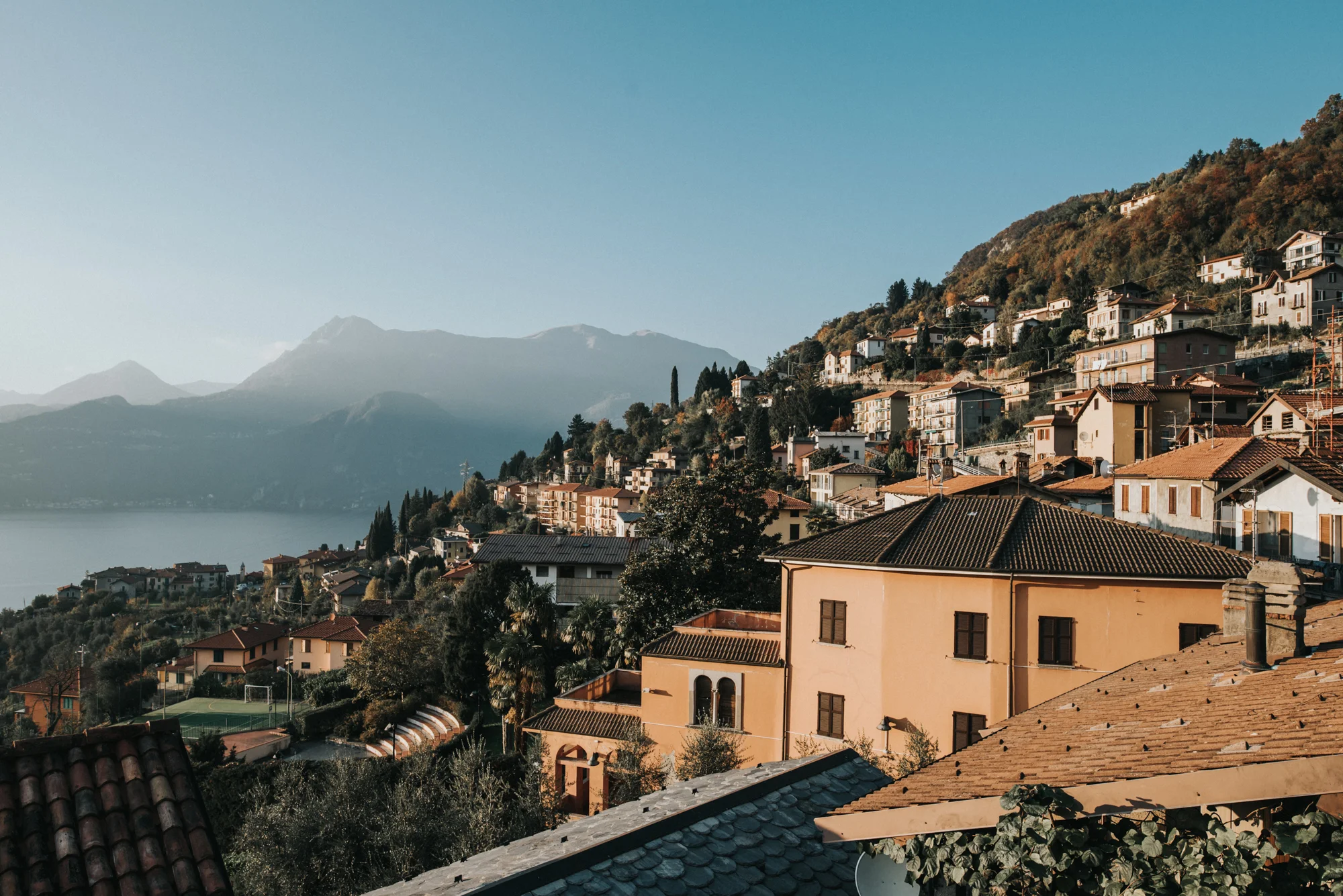 lake como travel photographer