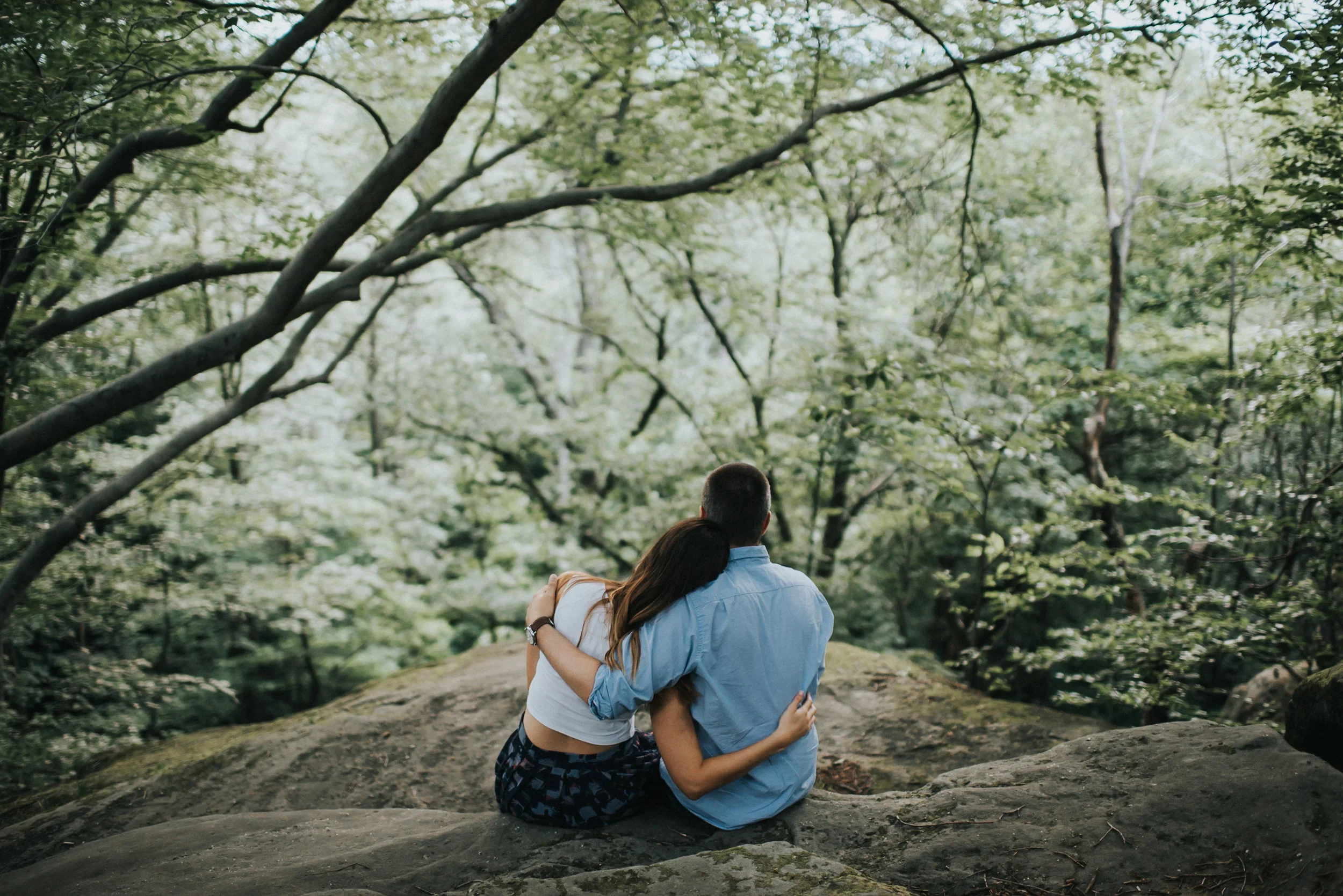 Blue Hen Falls Engagement photos | Laura and Ryan