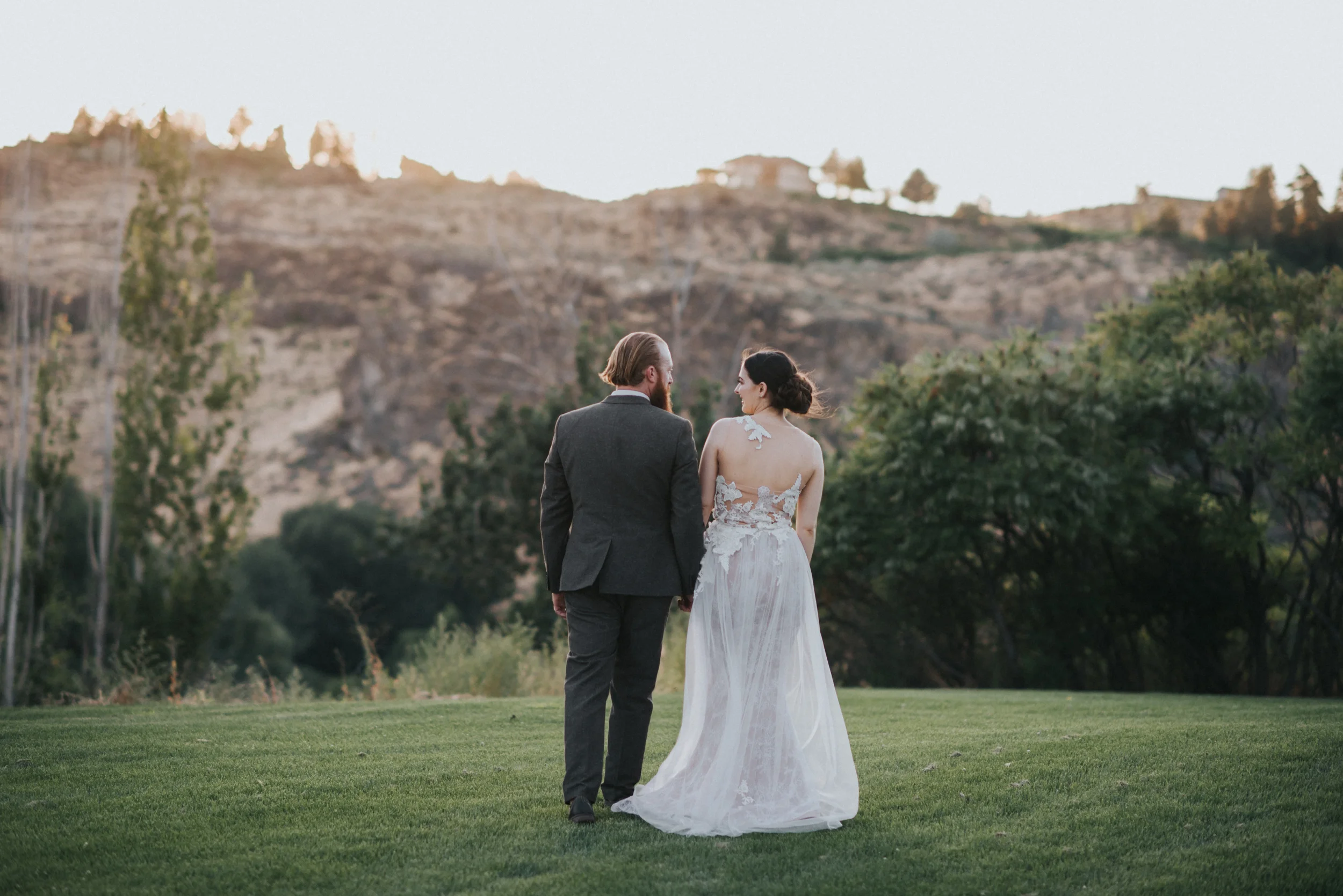 Backyard Wedding in Yakima Washington | Andrea & Mitch