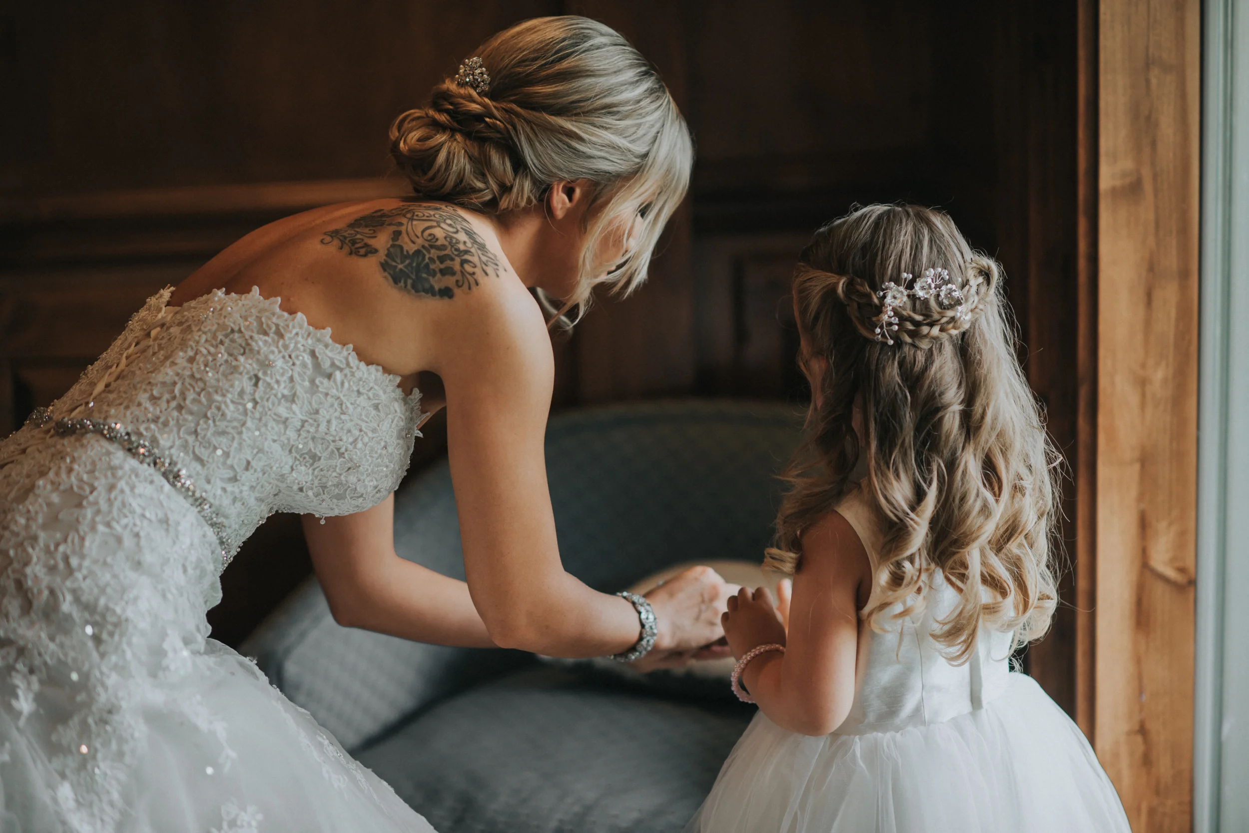 Wedding at The Cattle Barn in Cle Elum Washington | Megan & Ronny