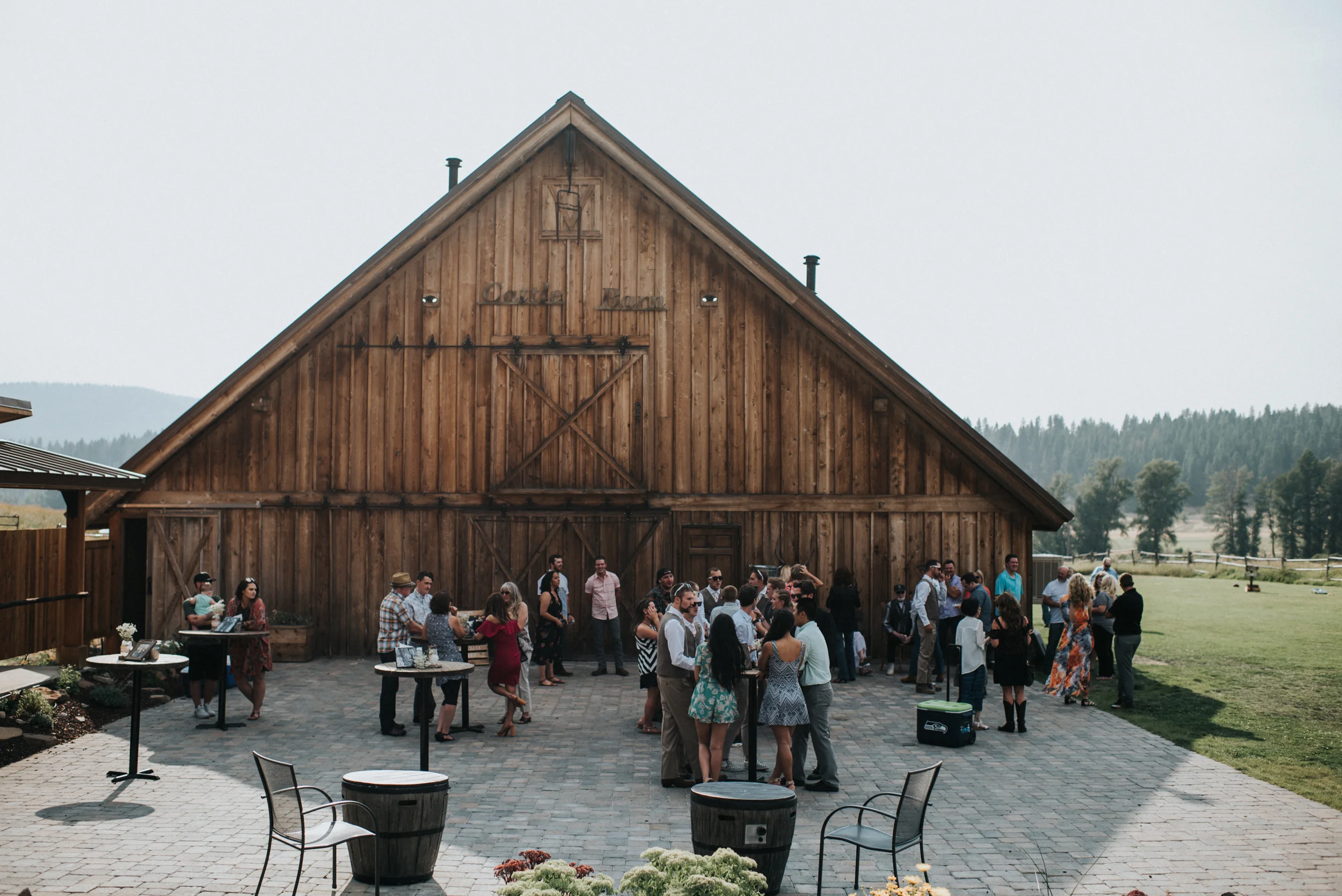 Wedding at The Cattle Barn in Cle Elum Washington | Megan & Ronny
