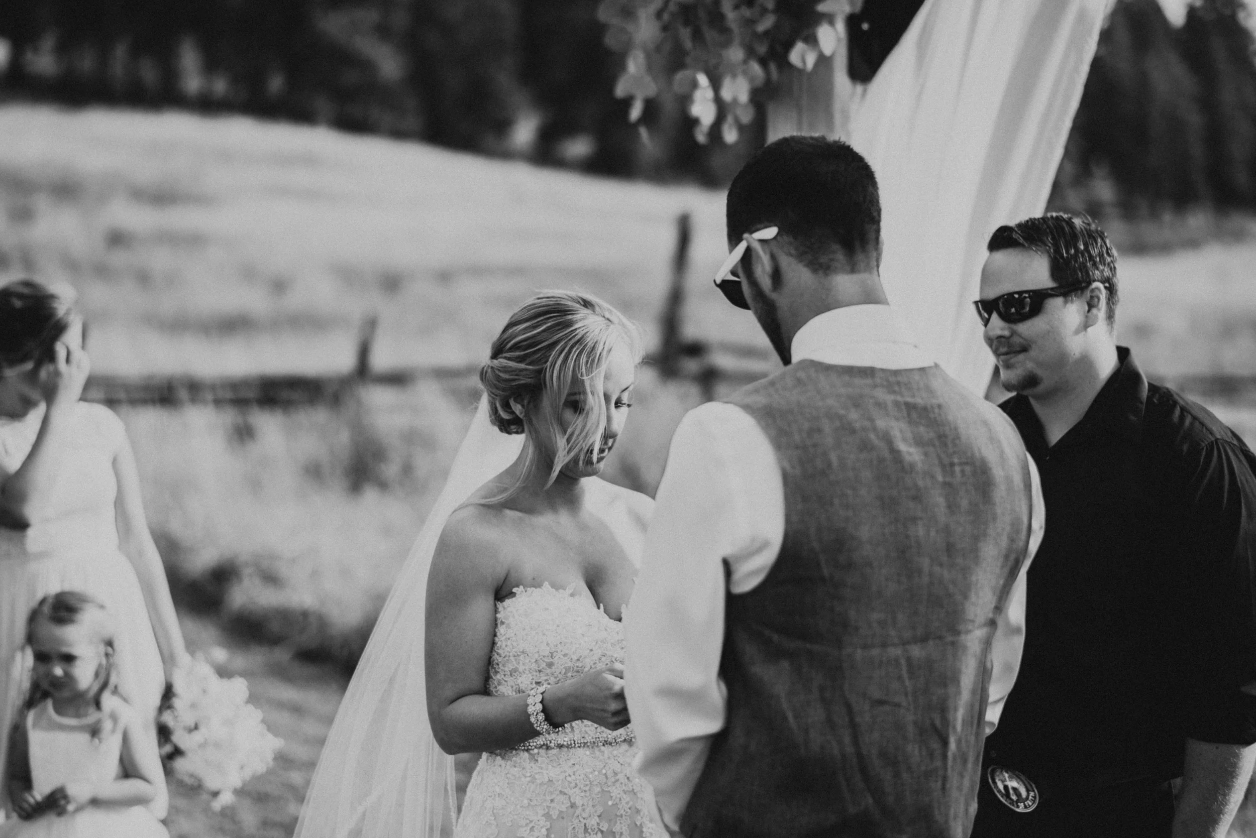 Wedding at The Cattle Barn in Cle Elum Washington | Megan & Ronny