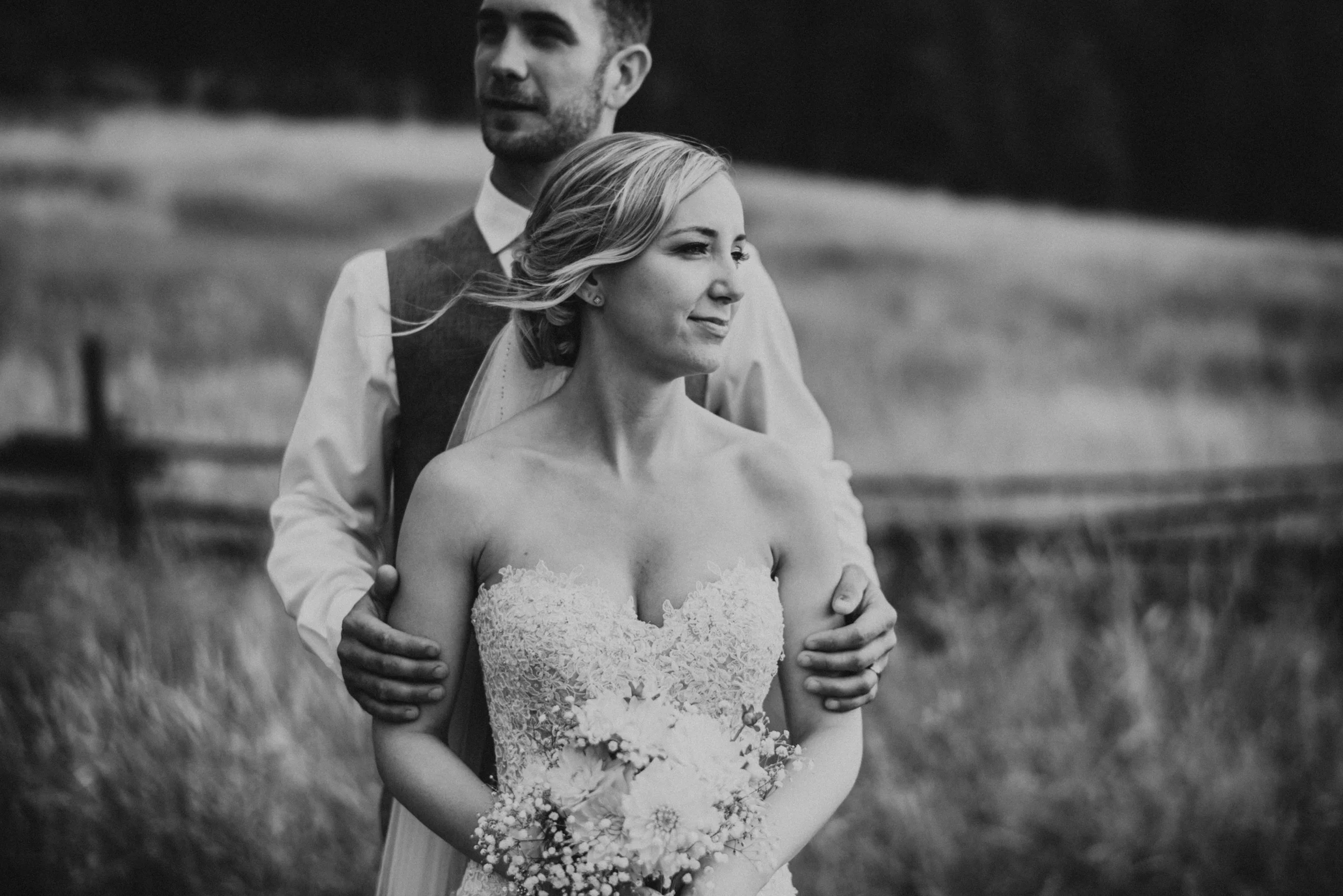 Wedding at The Cattle Barn in Cle Elum Washington | Megan & Ronny