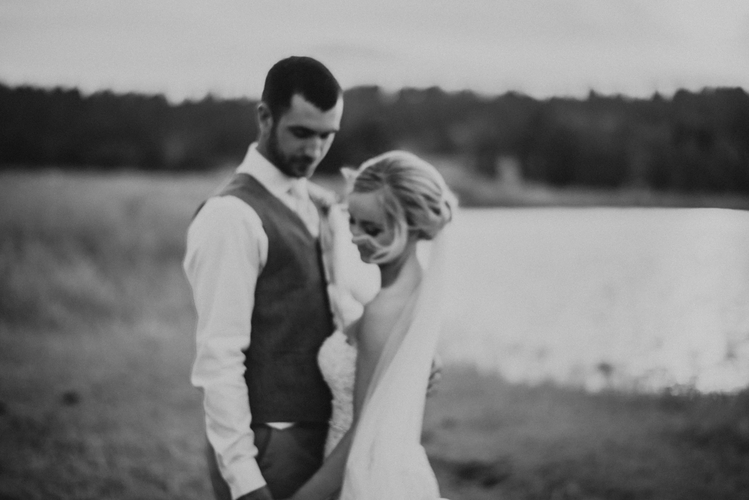 Wedding at The Cattle Barn in Cle Elum Washington | Megan & Ronny