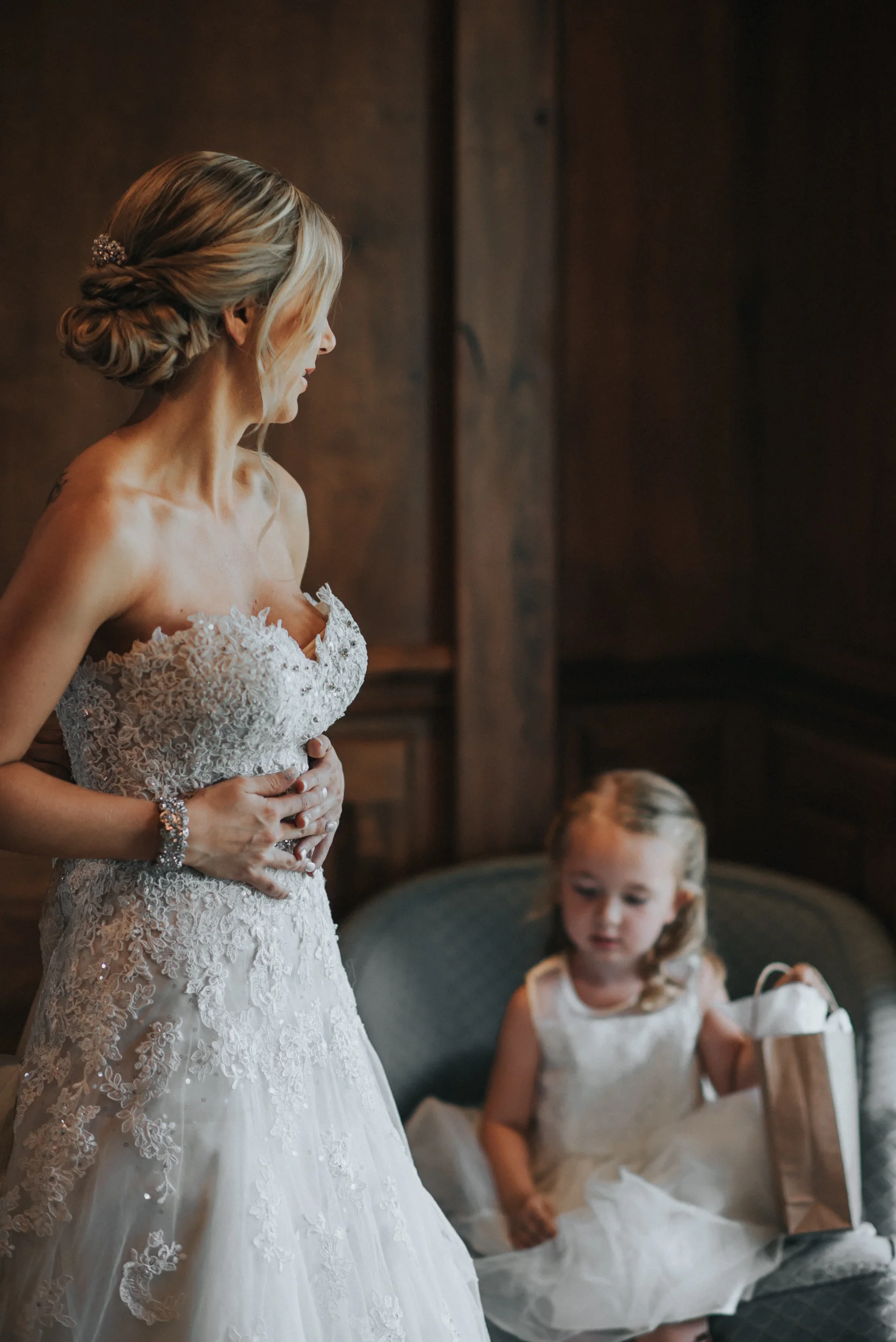 Wedding at The Cattle Barn in Cle Elum Washington | Megan & Ronny