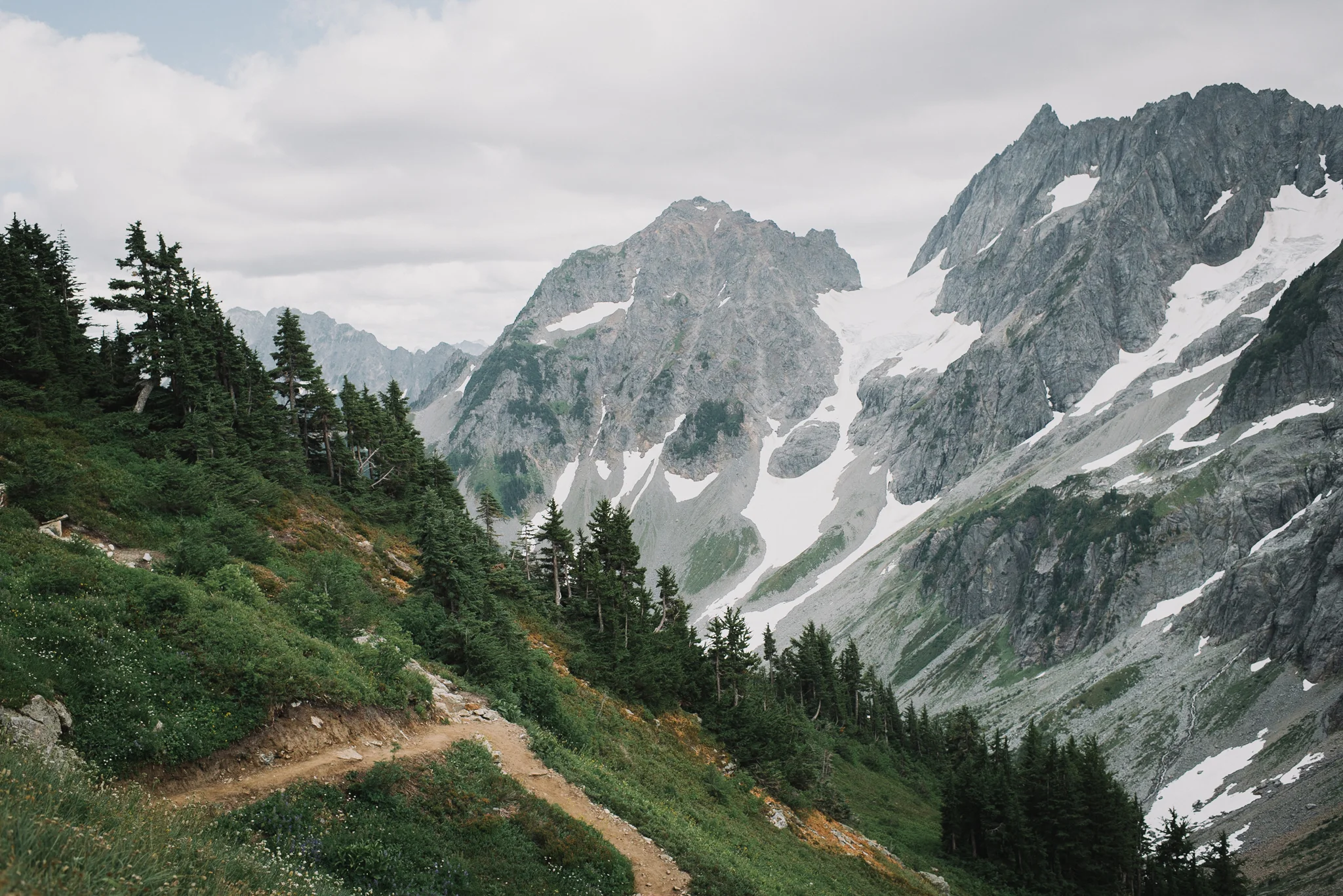 Sahale Arm Elopement In The North Cascades, Washington | Taylor & David