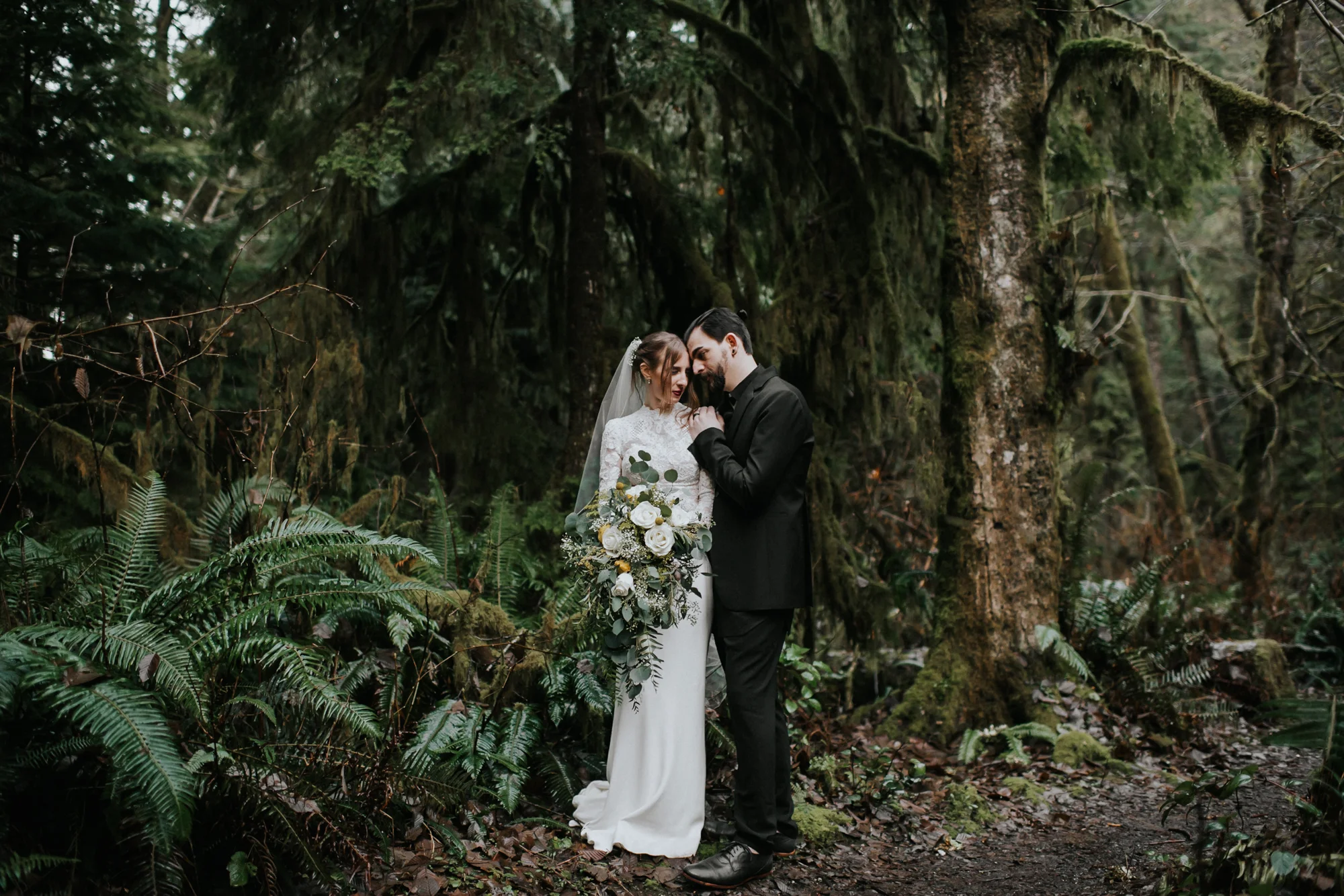 Wedding at Alderbrook Resort & Spa in Union WA | Katherine & Matthew