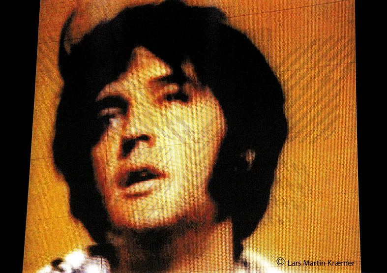 ELVIS PRESLEY