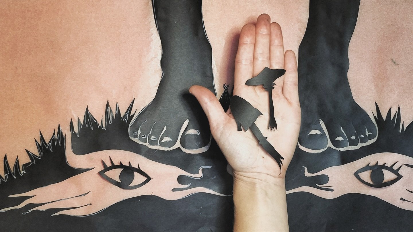 Mushroom sticking is the new picking&hellip;&hellip;

&lsquo;I feed you love
I feed you soul
I feed you body
I make you whole&rsquo;

#papercutart #crankieshow #papercraft #mushroomart