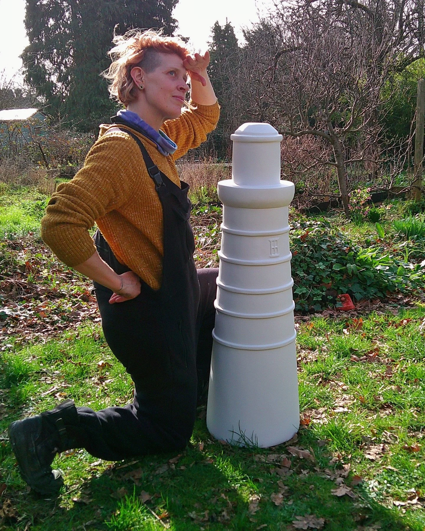 A special delivery this week thanks to @stlukesguidinglights and @wildinart and thanks also to my sponsor @blockworkspace 

A little lighthouse is feeling lost and out of context here in Oxford, far far away from the sea&hellip;&hellip;&hellip;but sh