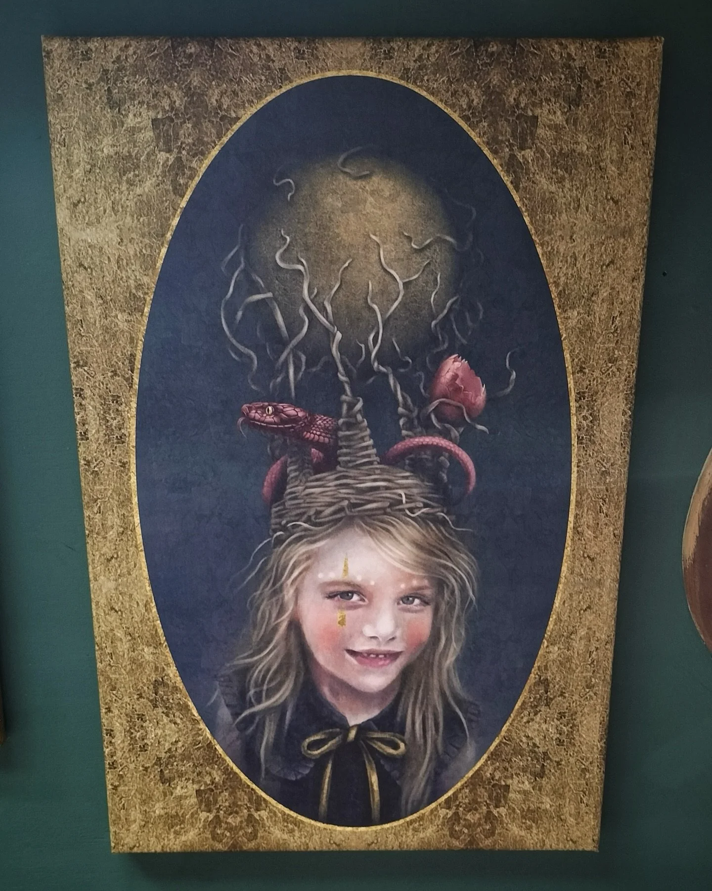 🍃Willow the White🍃
This painting depicts my niece, Willow by name and by nature. she wears a willow crown atop her head, its branches hide two primordial eggs, one of which has hatched the sun, the other awaits cosmic birth to the earth.

✨The myth
