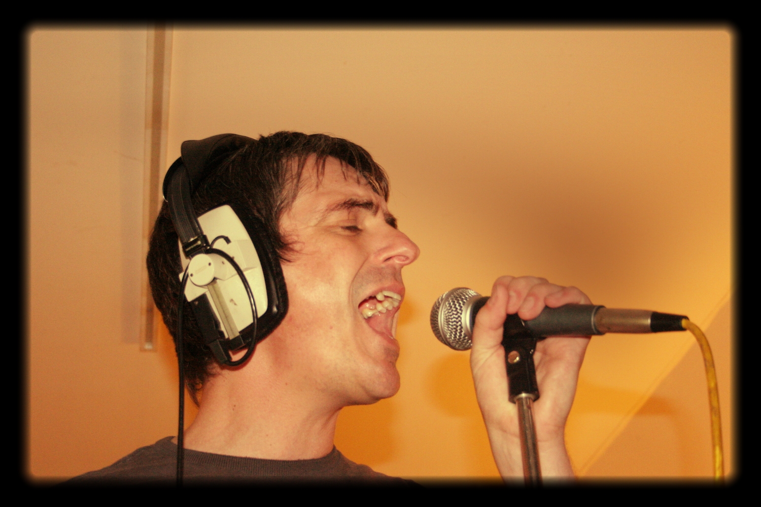Recording session (Jason Fisher)