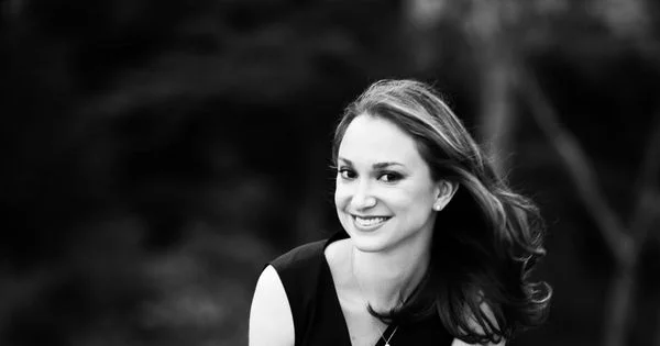 https-%2F%2Fblogs-images.forbes.com%2Fforbesstylefile%2Ffiles%2F2014%2F03%2FForbes-Nora-Gardner-Headshot.jpg