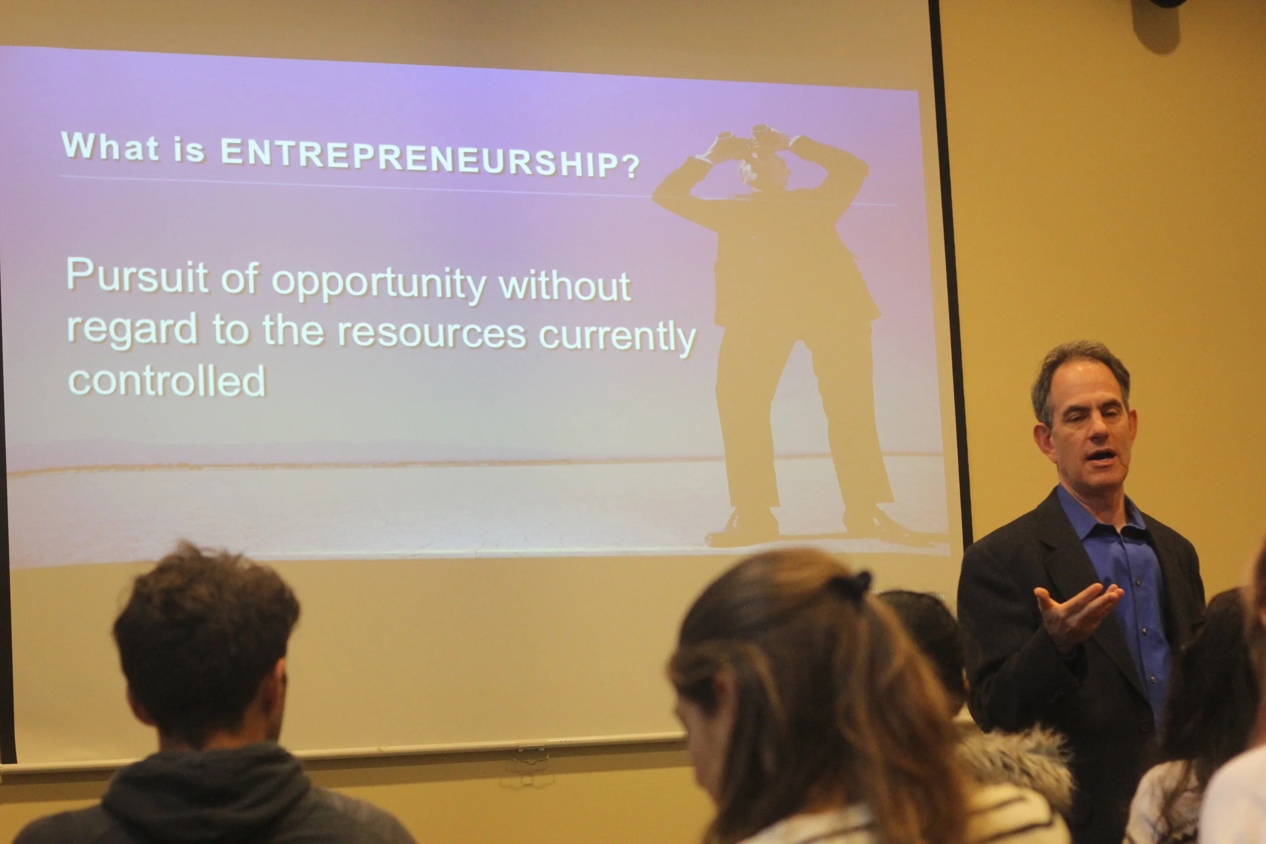 Danny Warshay speaking to dojees about entrepreneurship