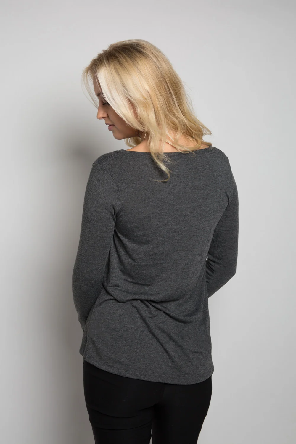 Womens V Neck (2 of 5).jpg