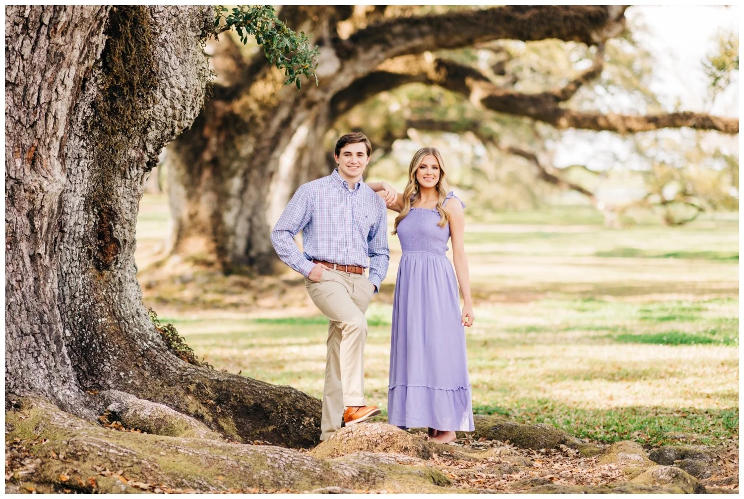 Victoria &amp; Joshua's Oak Alley Senior Sessions