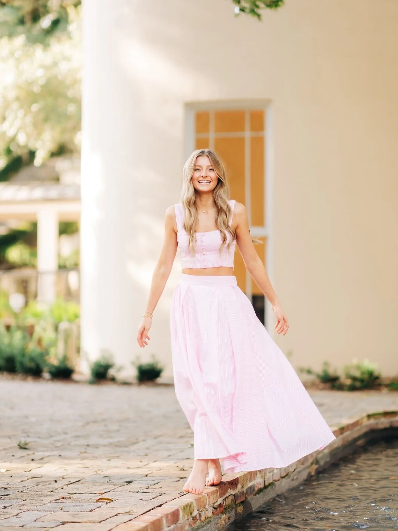 I could not wait a single second more to share sneak peeks from my session with St Amant senior Kennedy! I absolutely loved hanging out with and photographing this sweet, beautiful girl! Kennedy is such a joy to be around! I cant wait to get this one